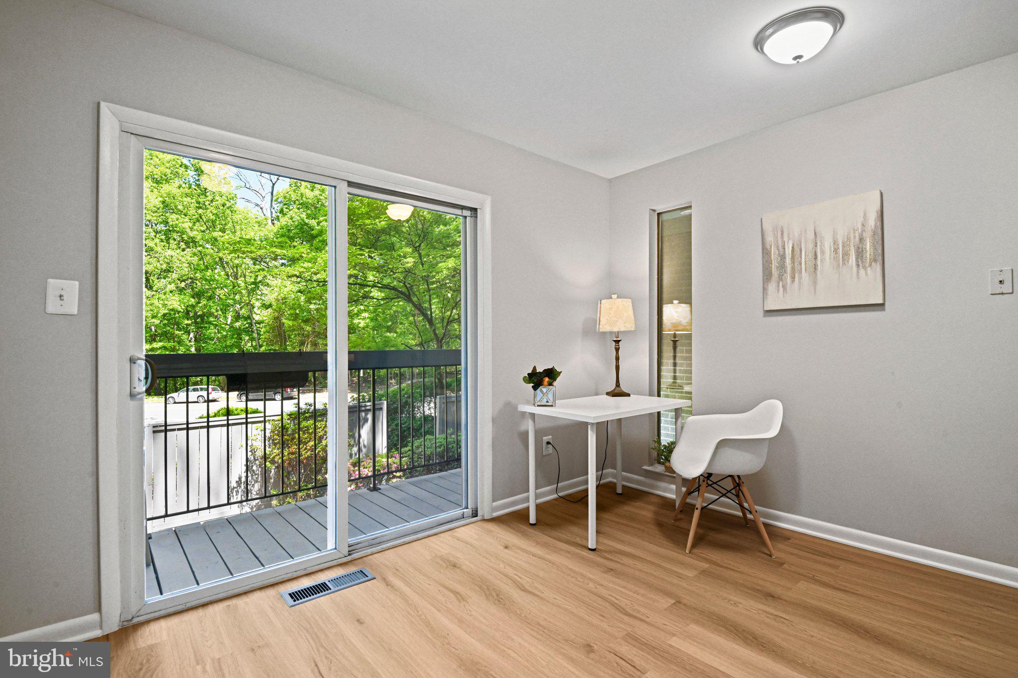 RESTON - Residential
