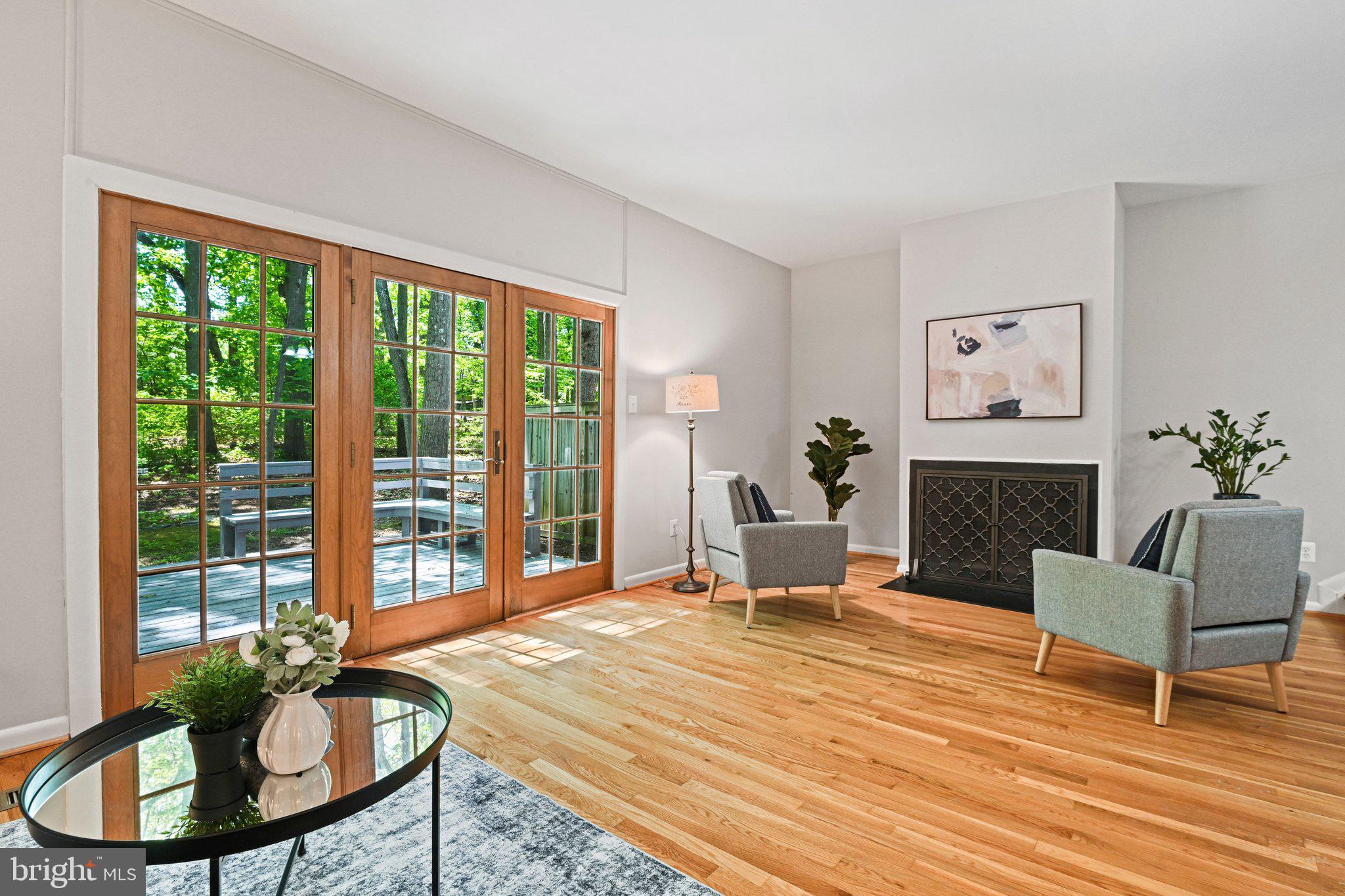 RESTON - Residential
