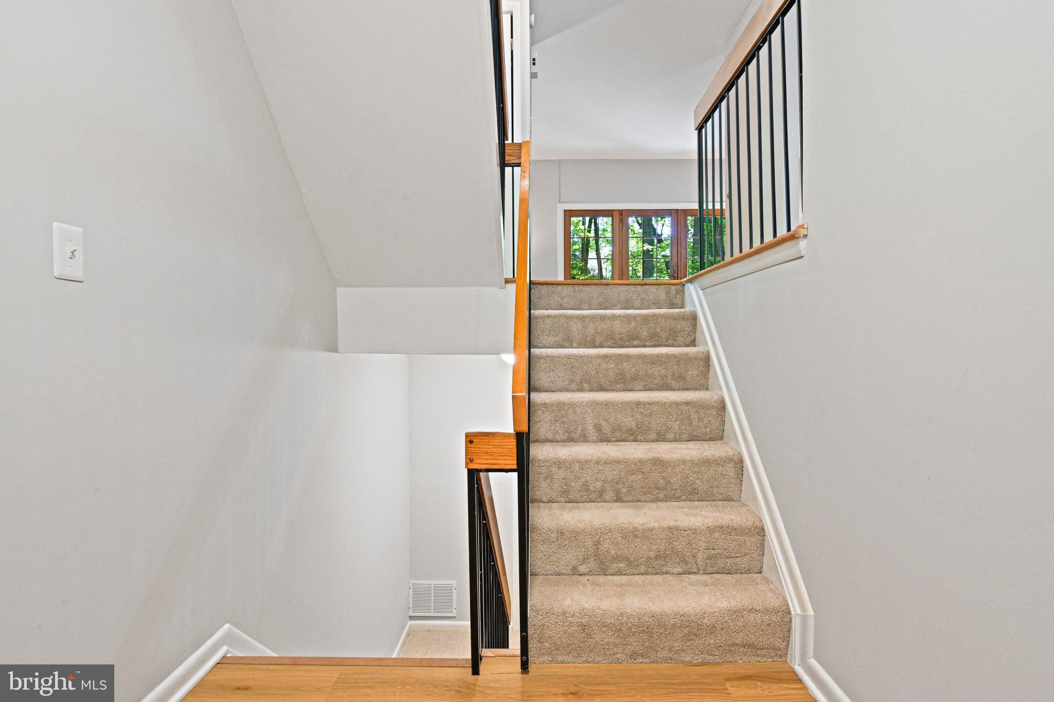 RESTON - Residential