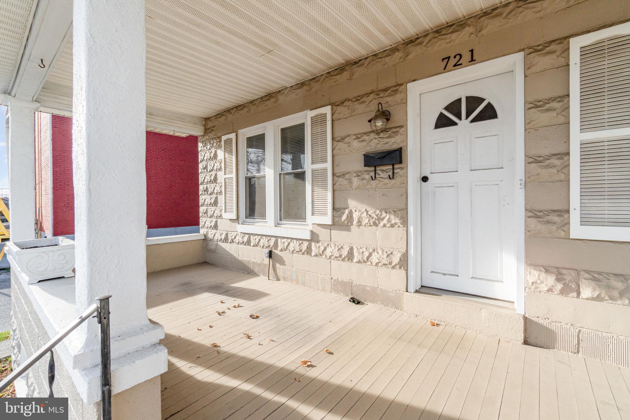 RIVERTON - Residential