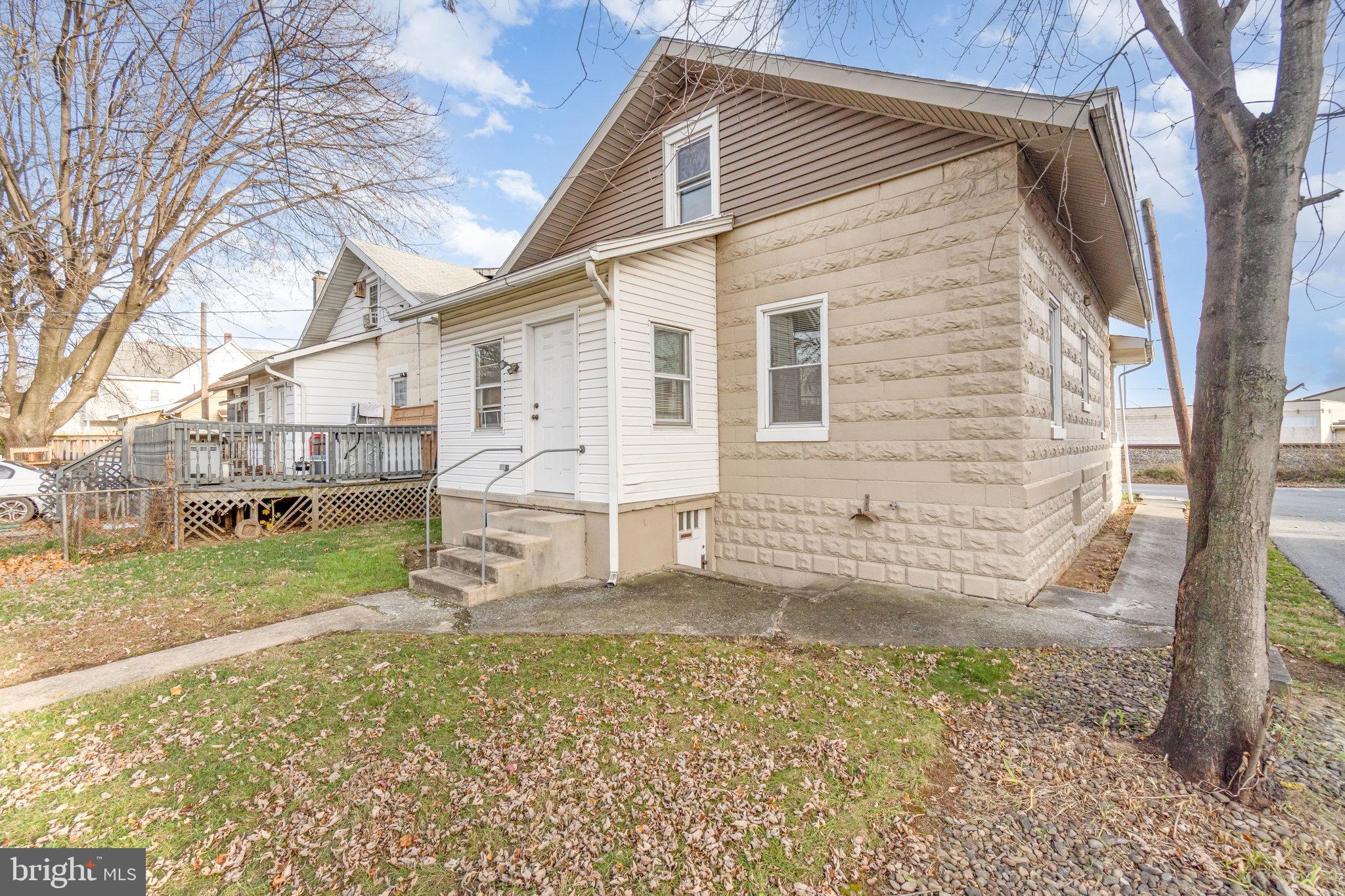 RIVERTON - Residential