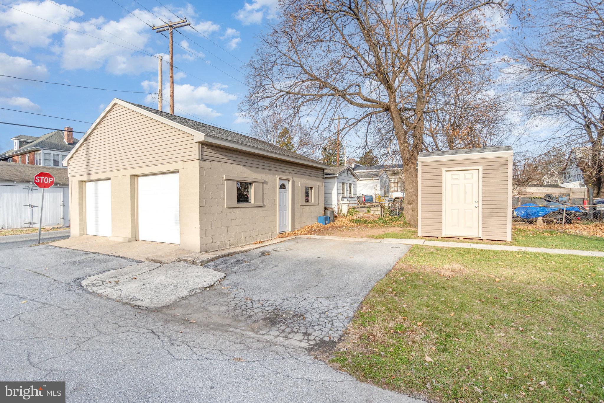 RIVERTON - Residential