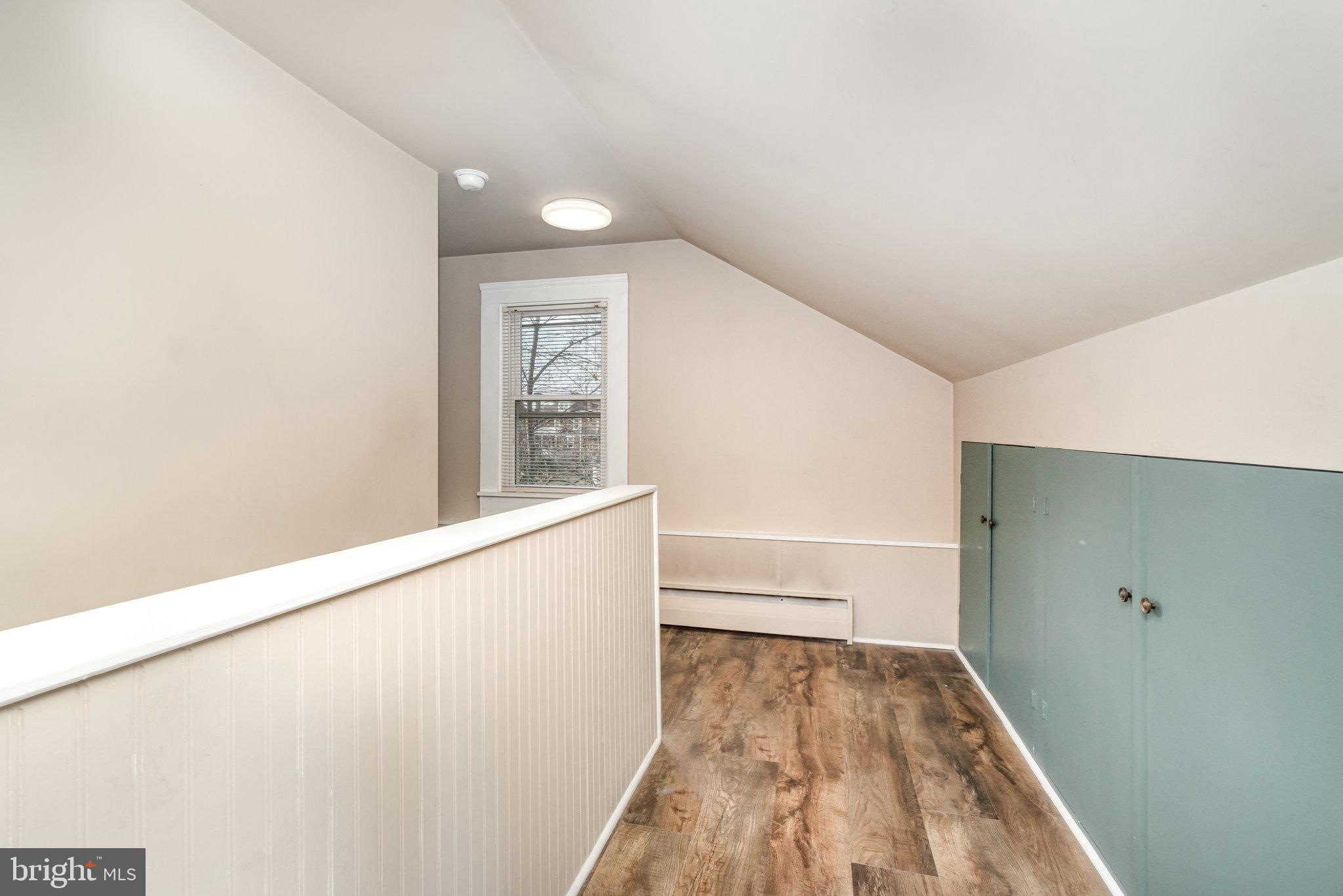 RIVERTON - Residential