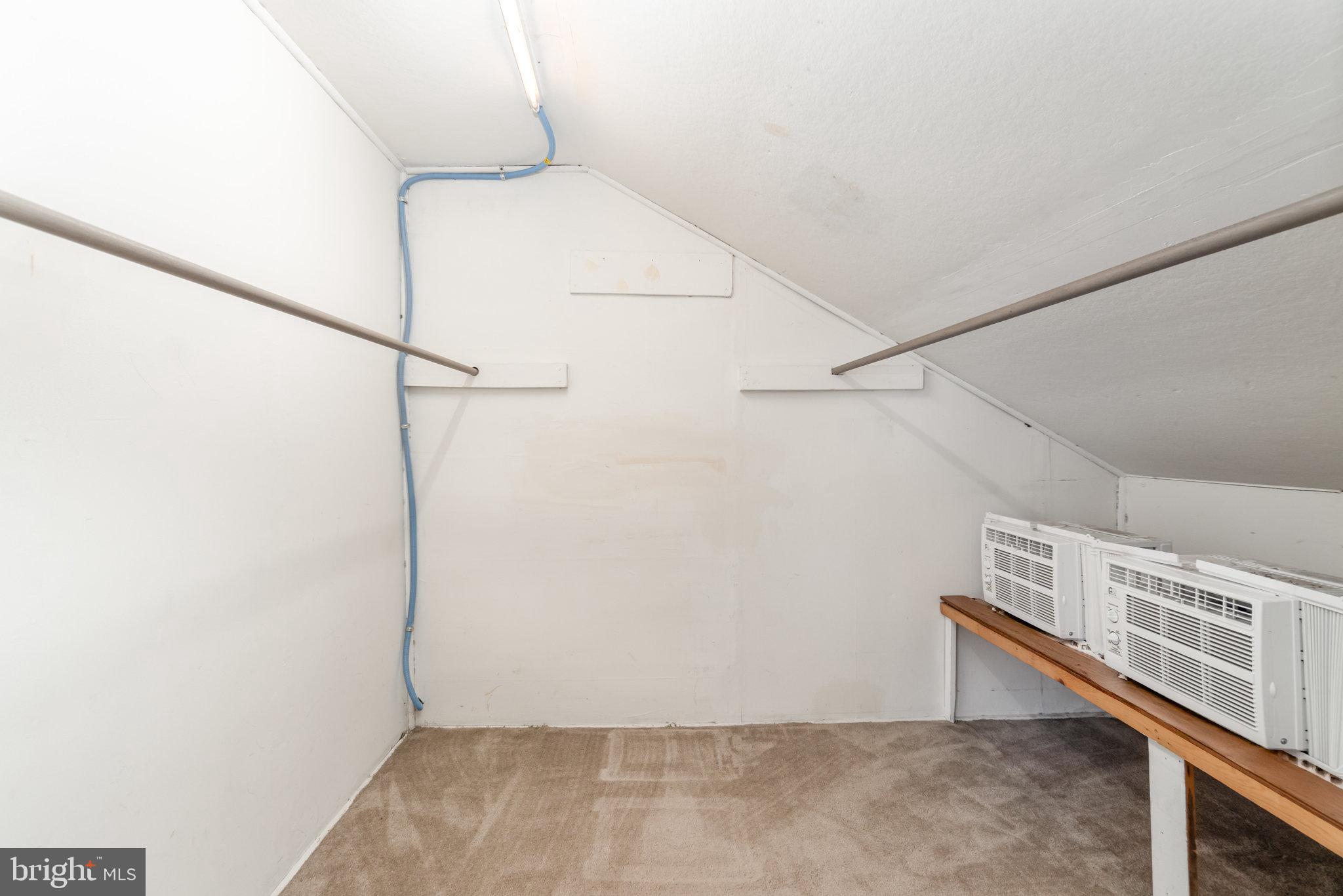 RIVERTON - Residential