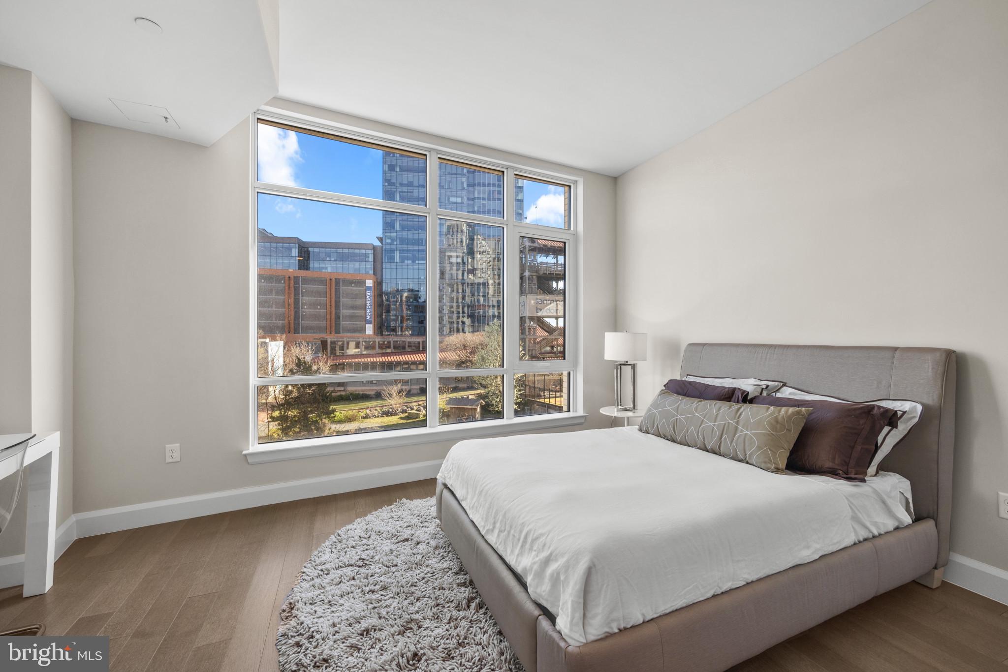 HARBOR EAST - Residential