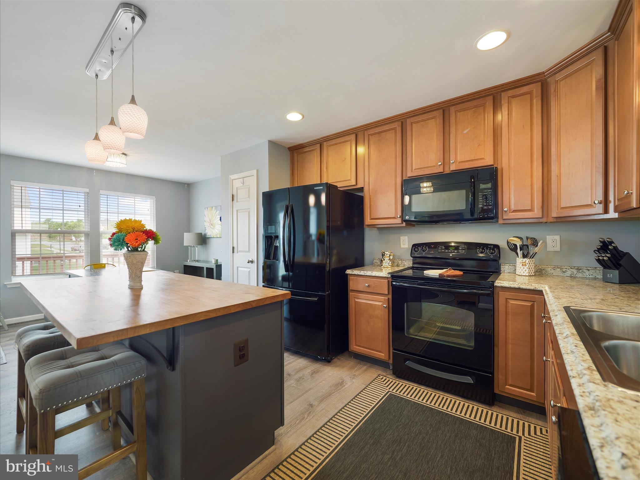 LAKELAND PLACE - Residential