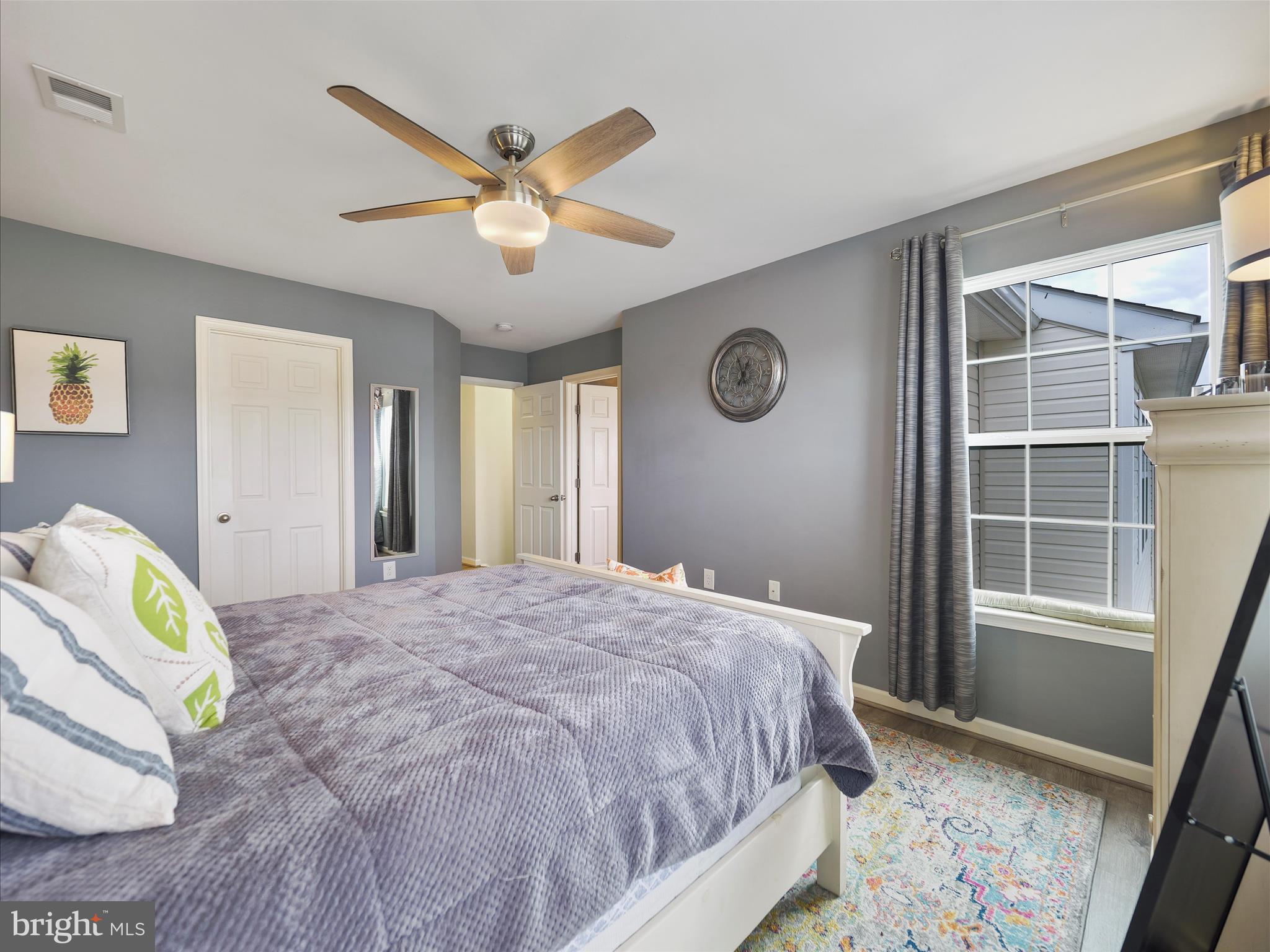 LAKELAND PLACE - Residential