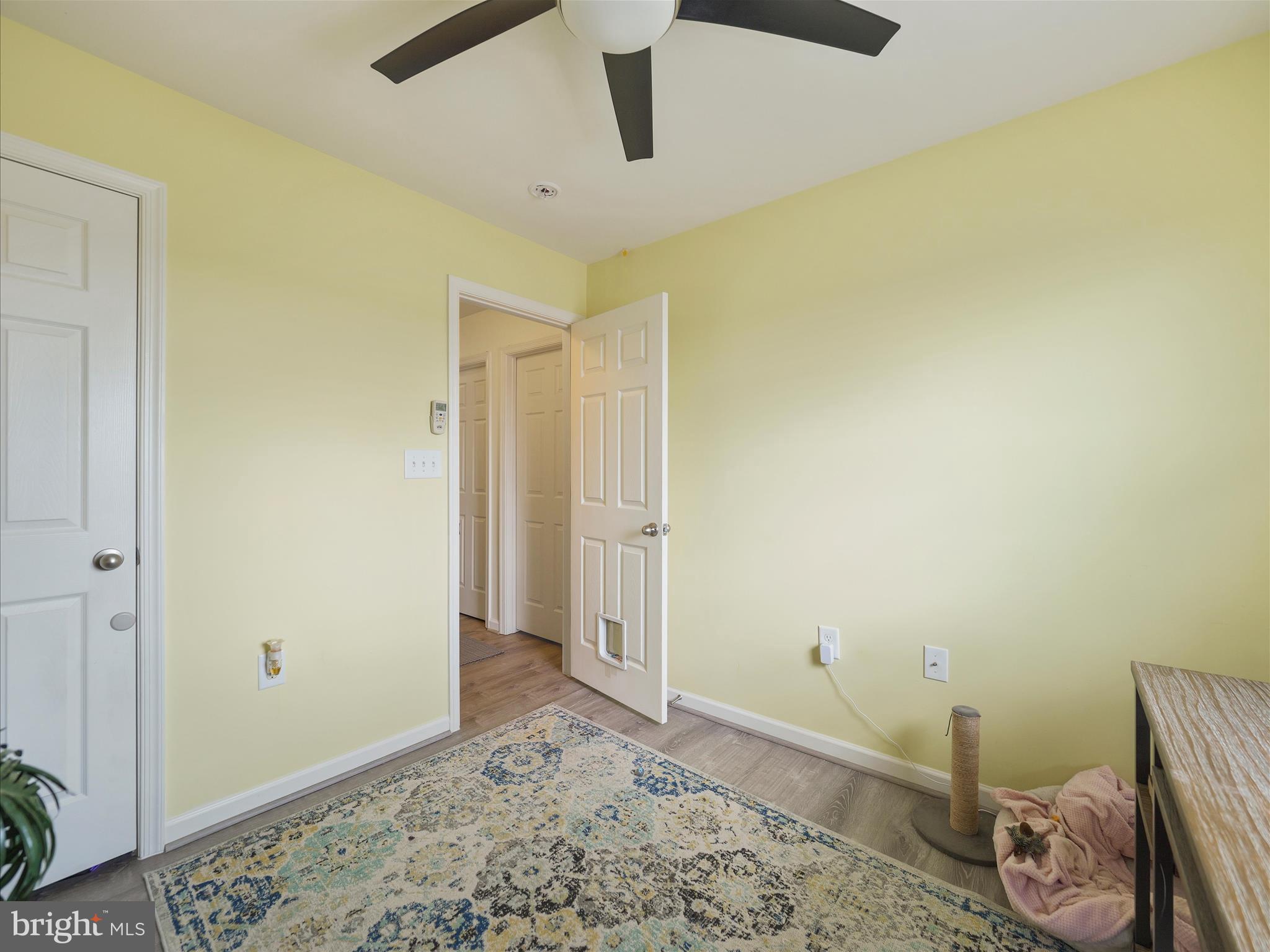 LAKELAND PLACE - Residential