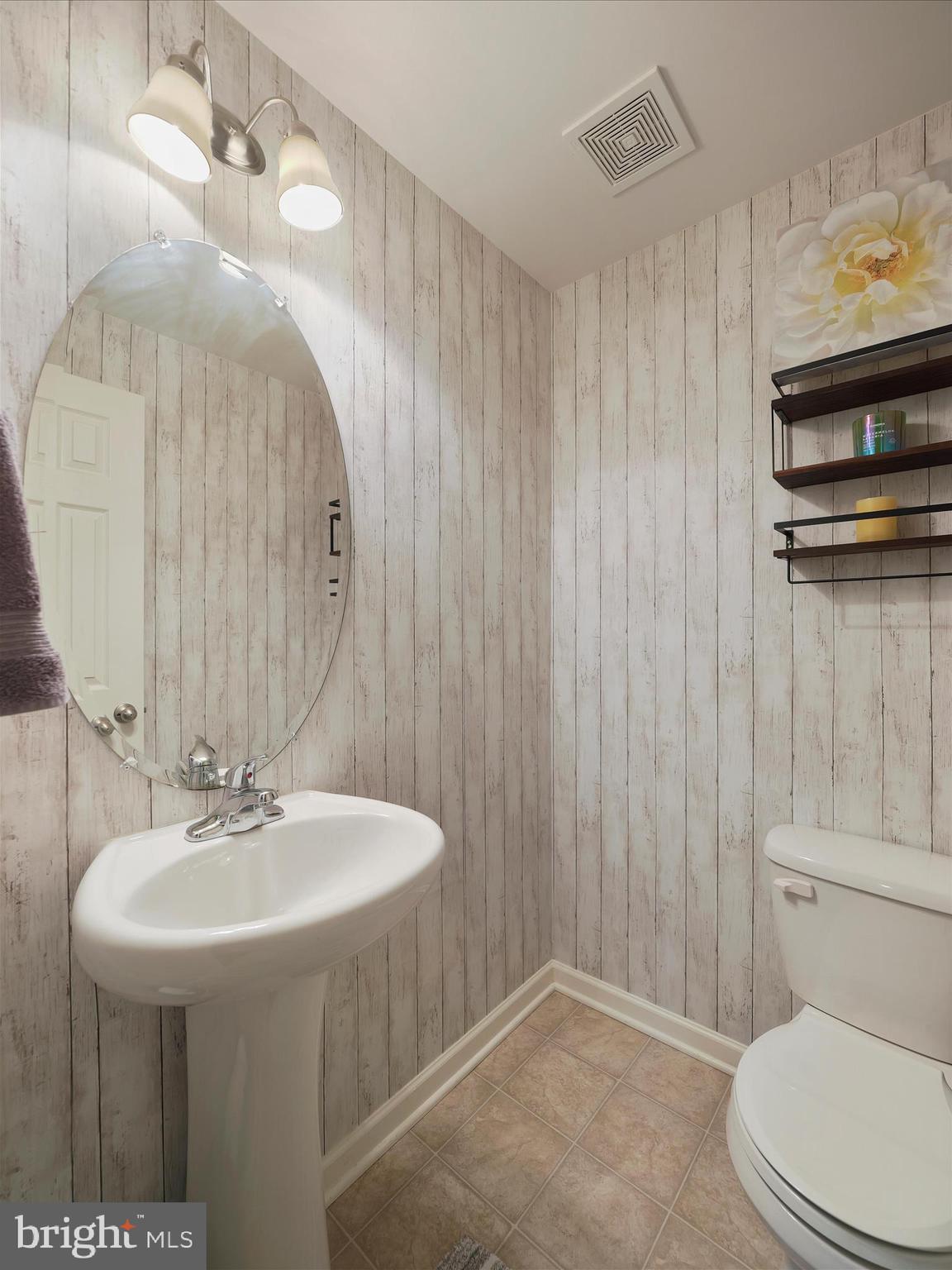 LAKELAND PLACE - Residential