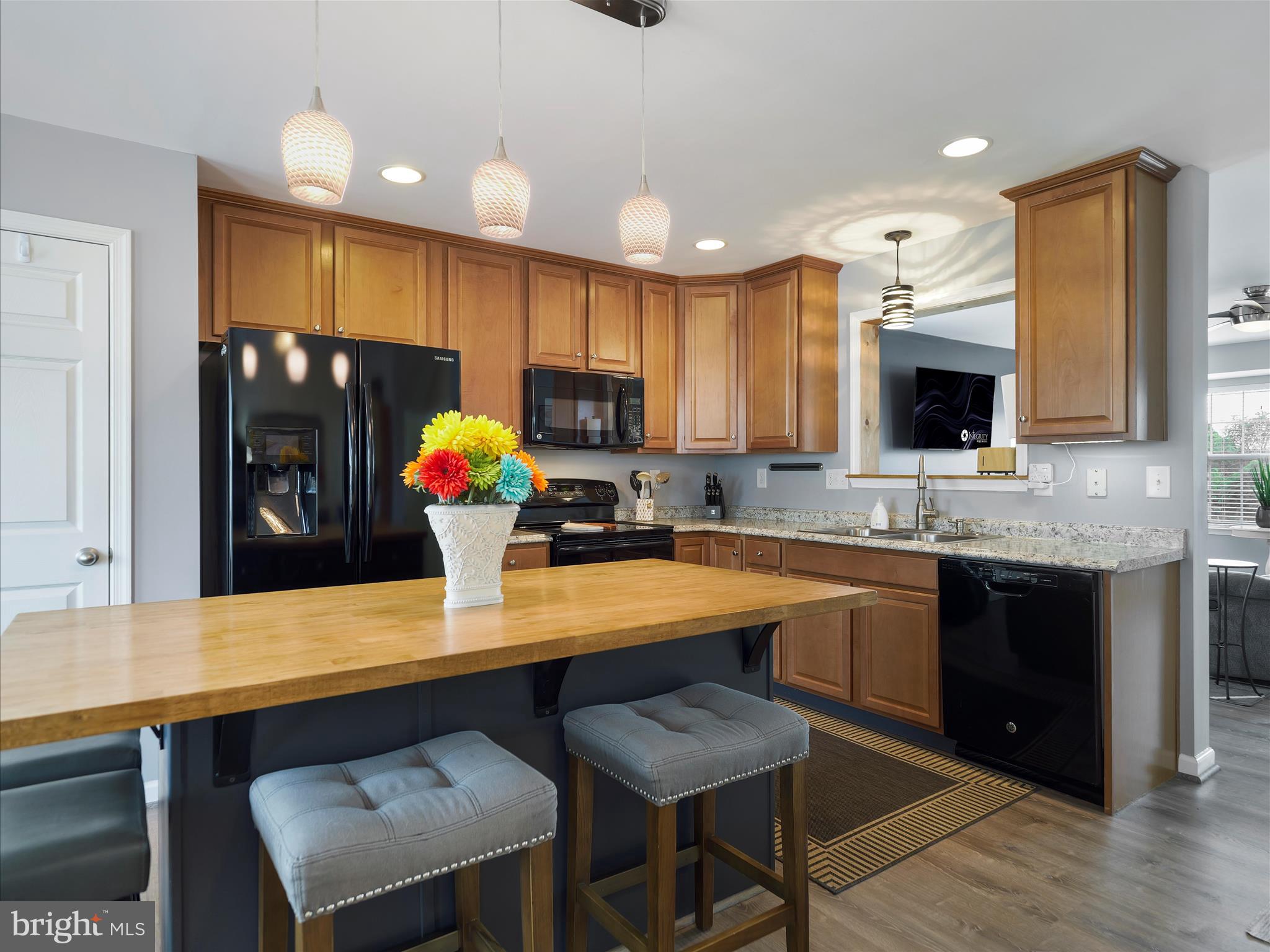 LAKELAND PLACE - Residential