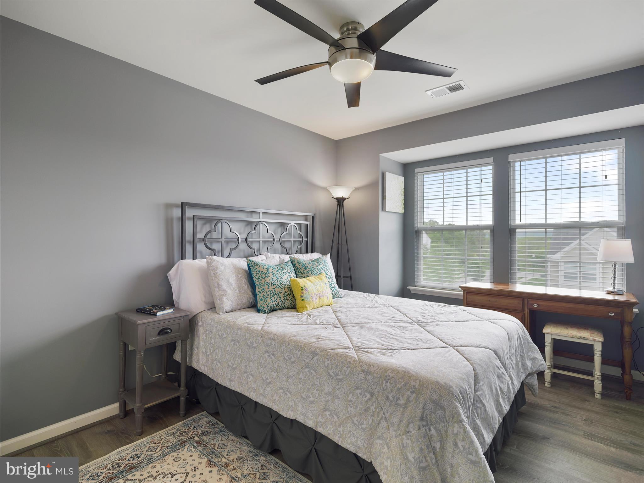 LAKELAND PLACE - Residential