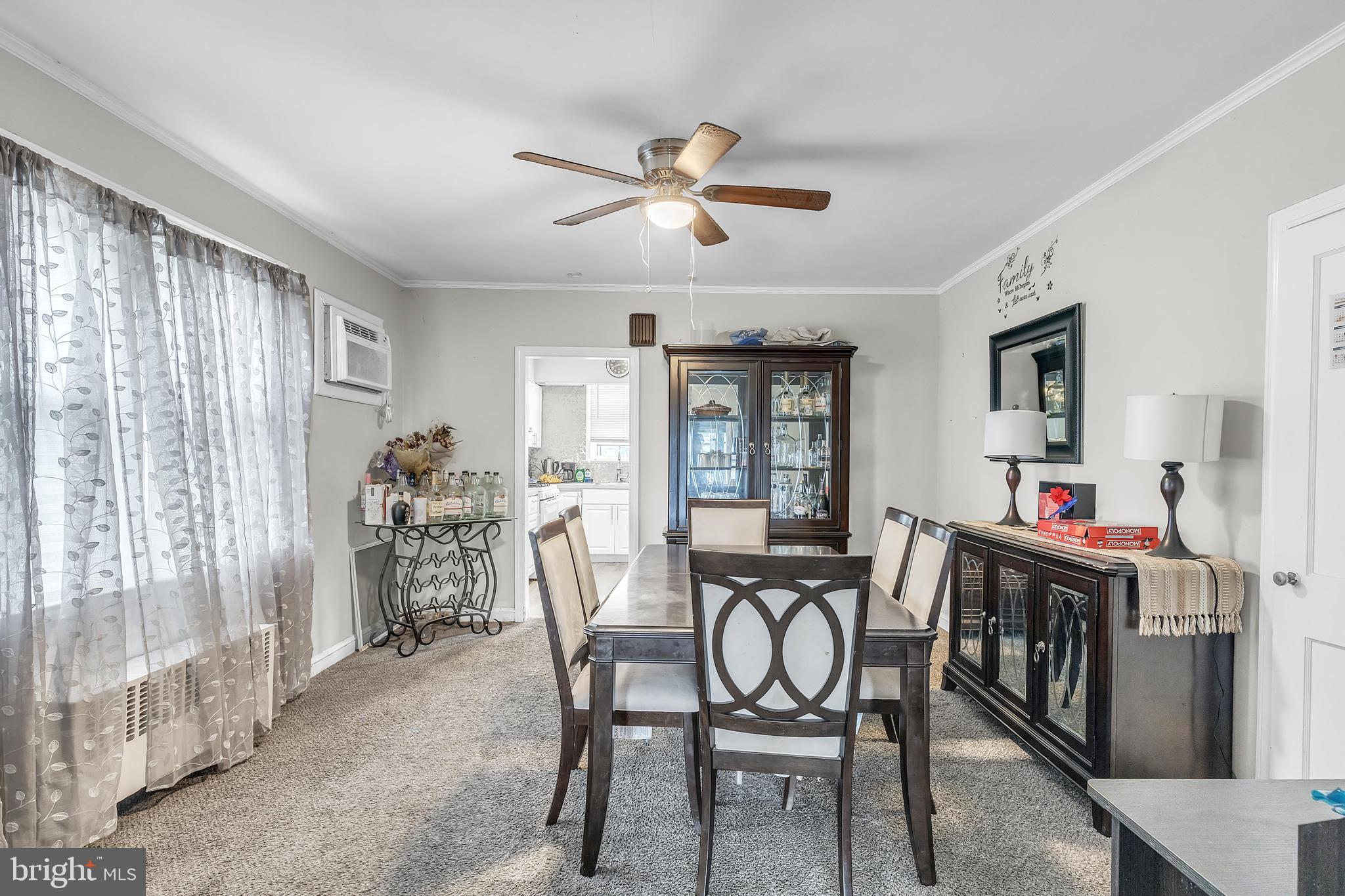 438 HOLLY ROAD