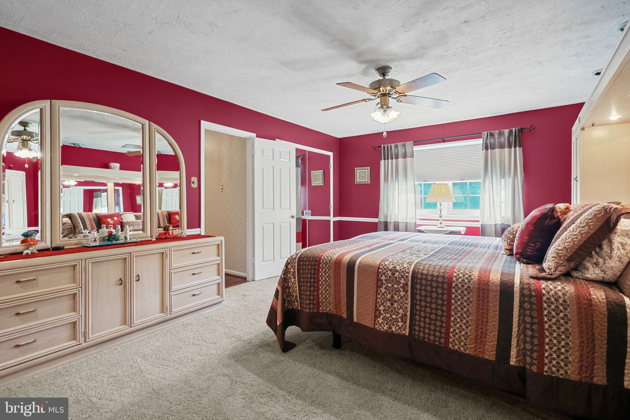 QUEENS GRANT - Residential