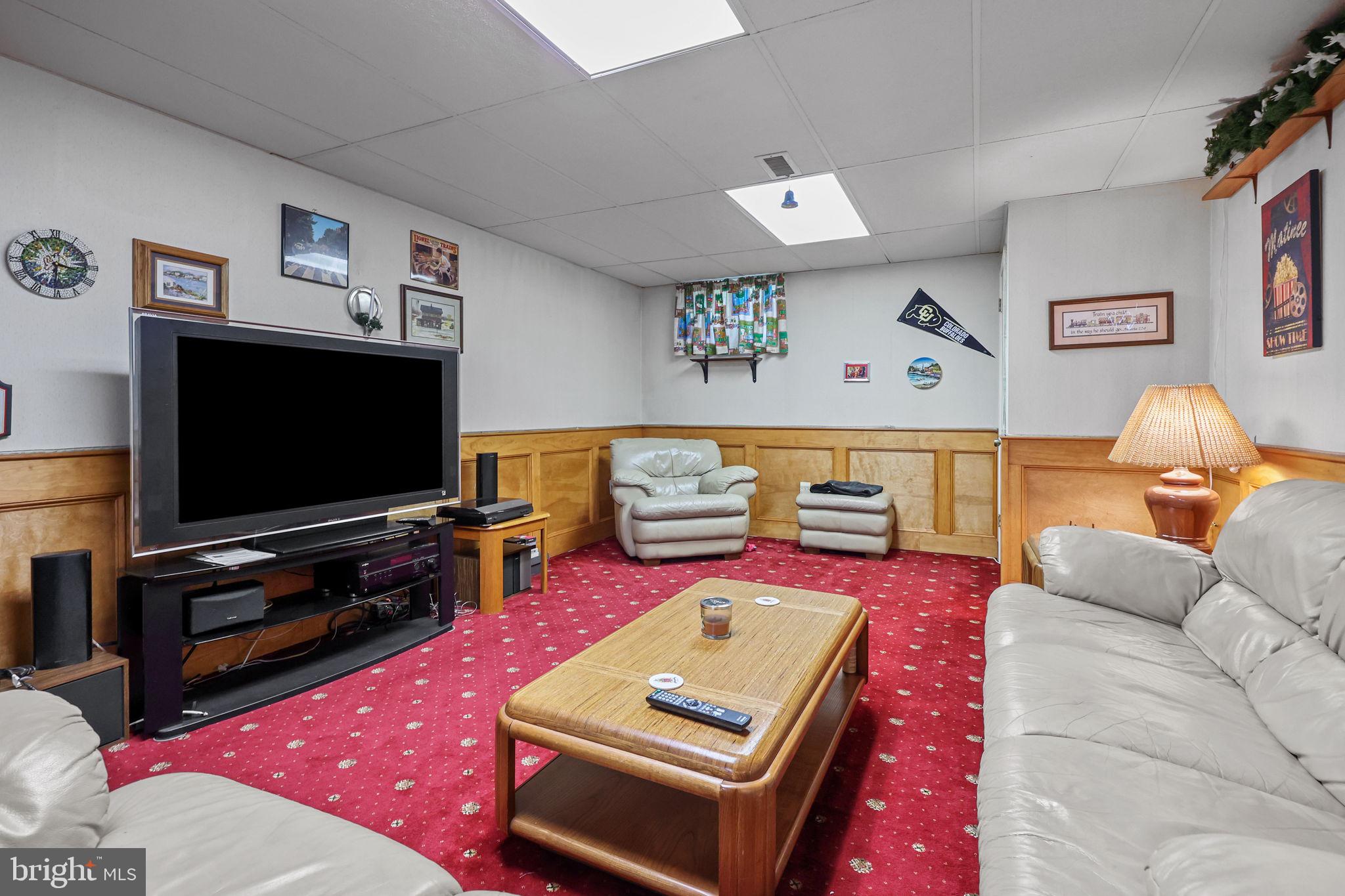 QUEENS GRANT - Residential