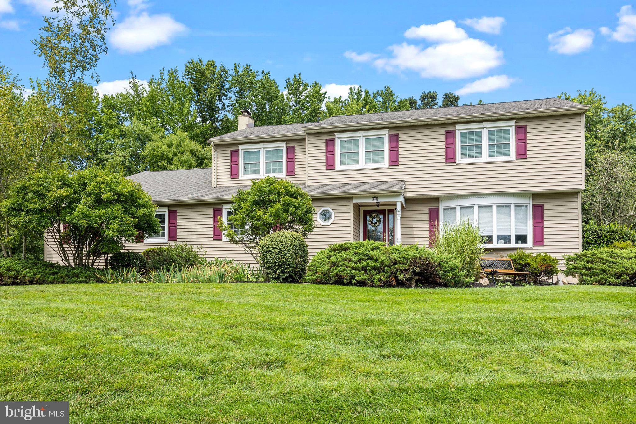 QUEENS GRANT - Residential