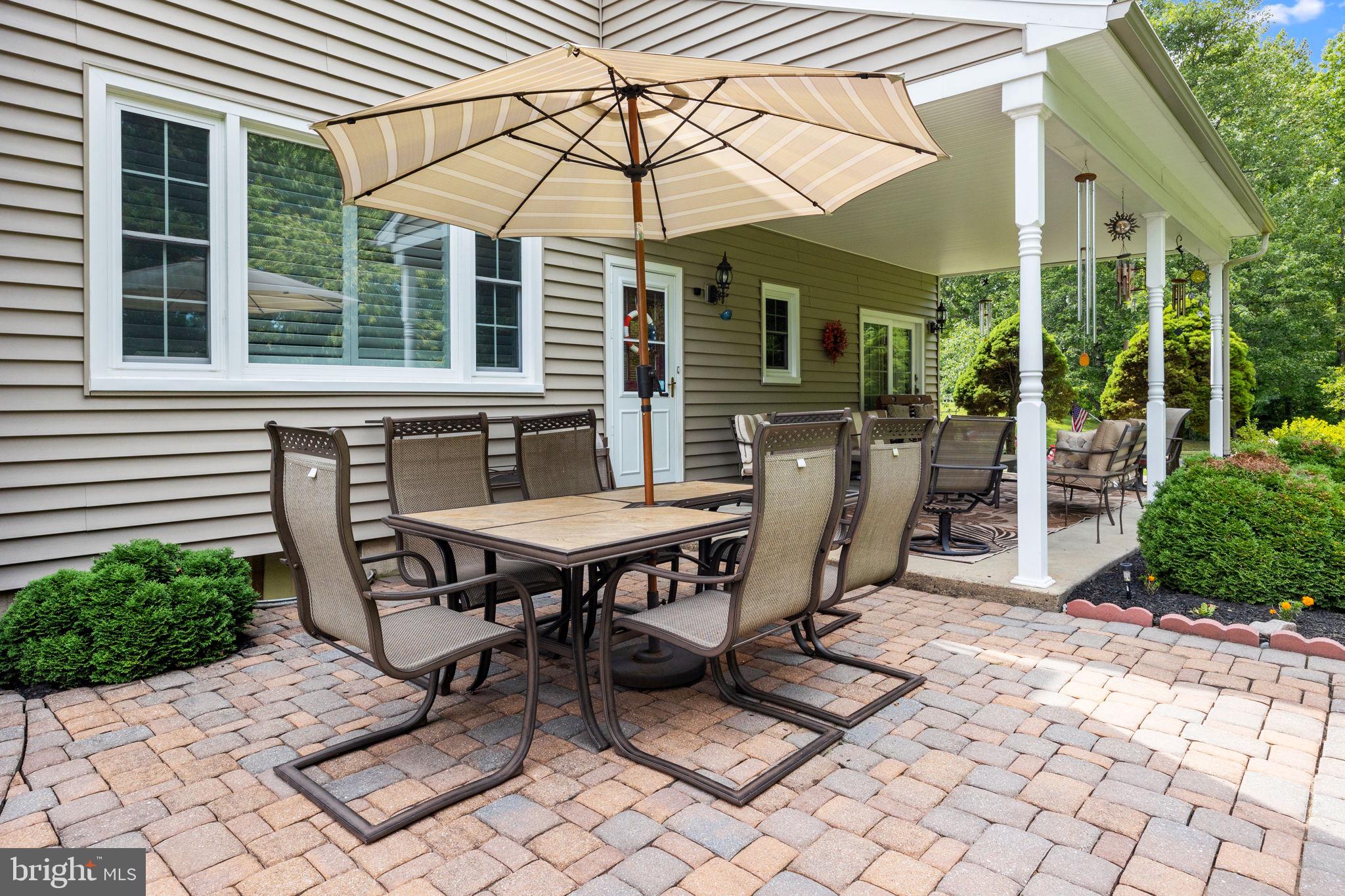 QUEENS GRANT - Residential