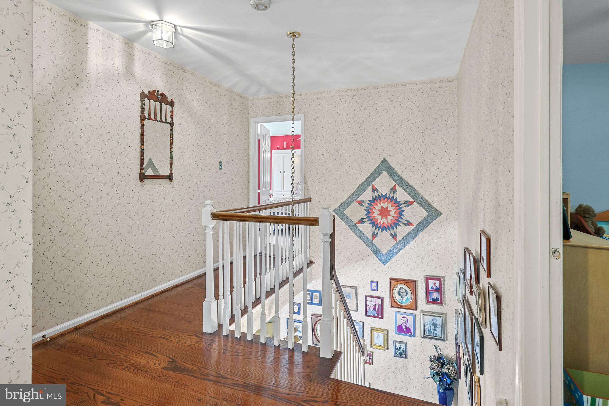 QUEENS GRANT - Residential