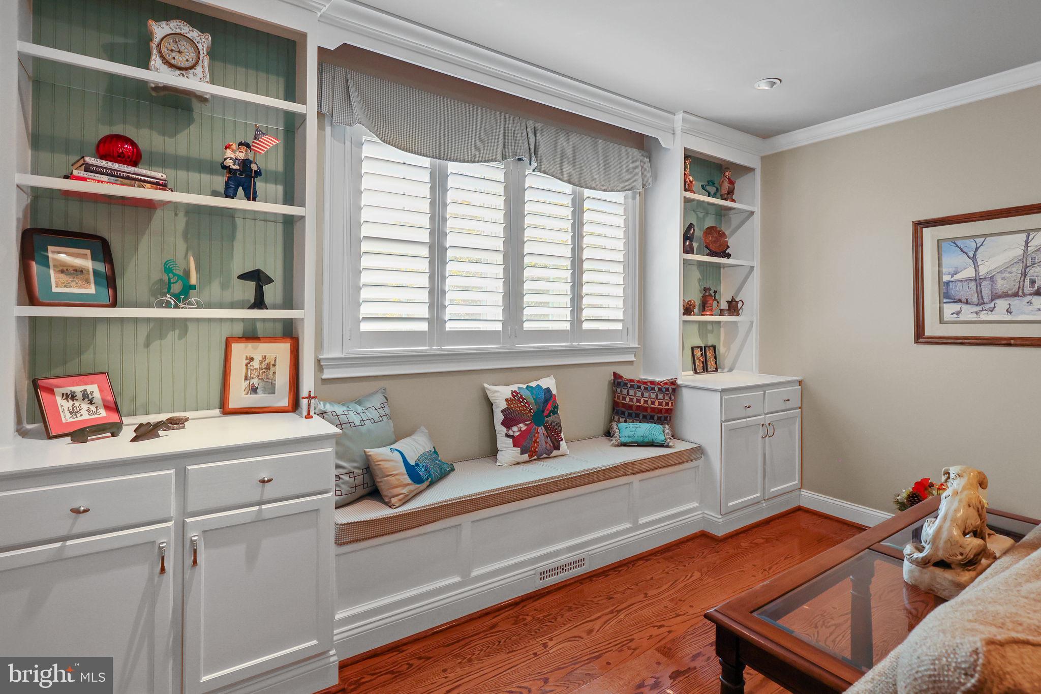 QUEENS GRANT - Residential