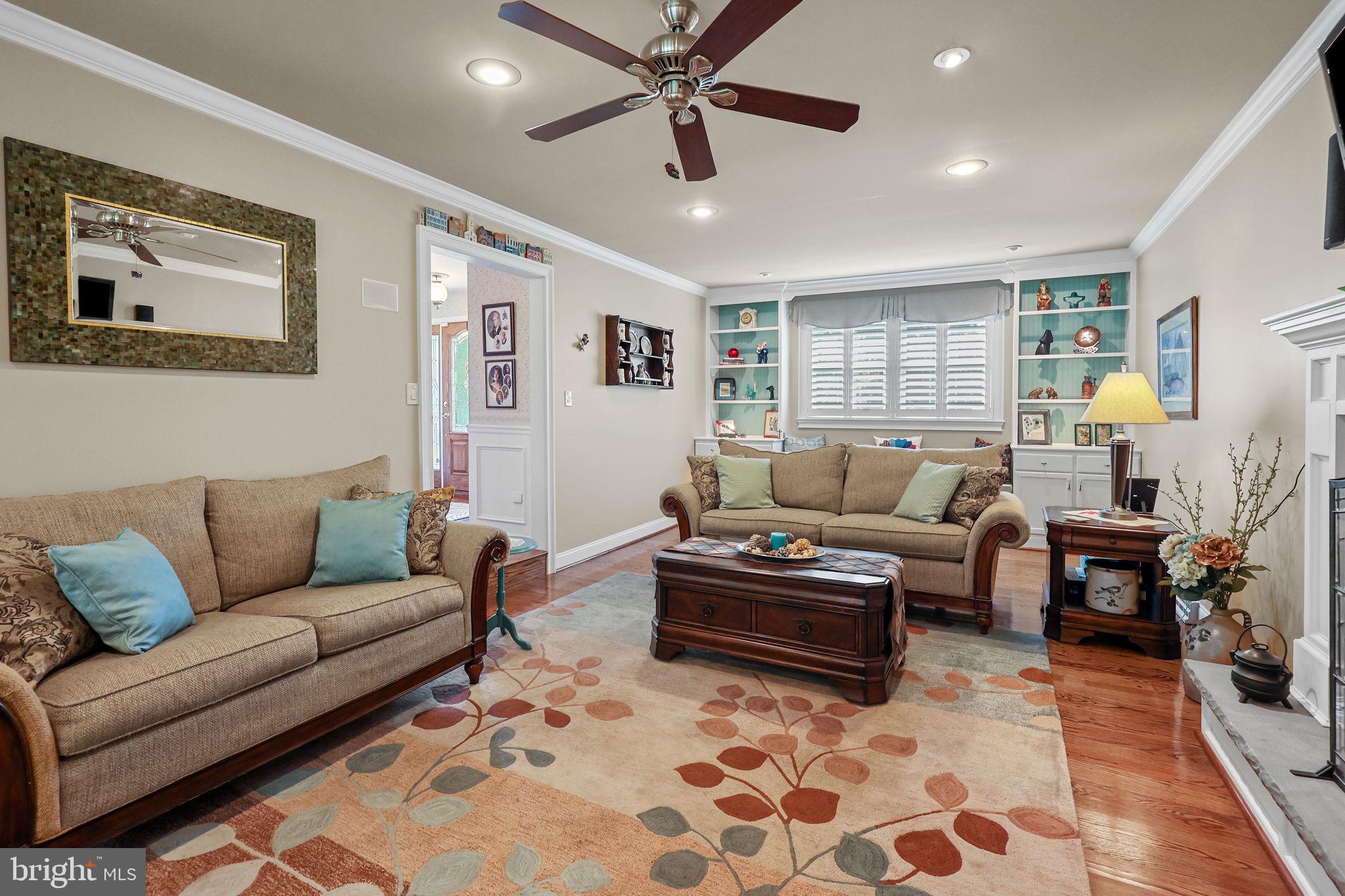 QUEENS GRANT - Residential