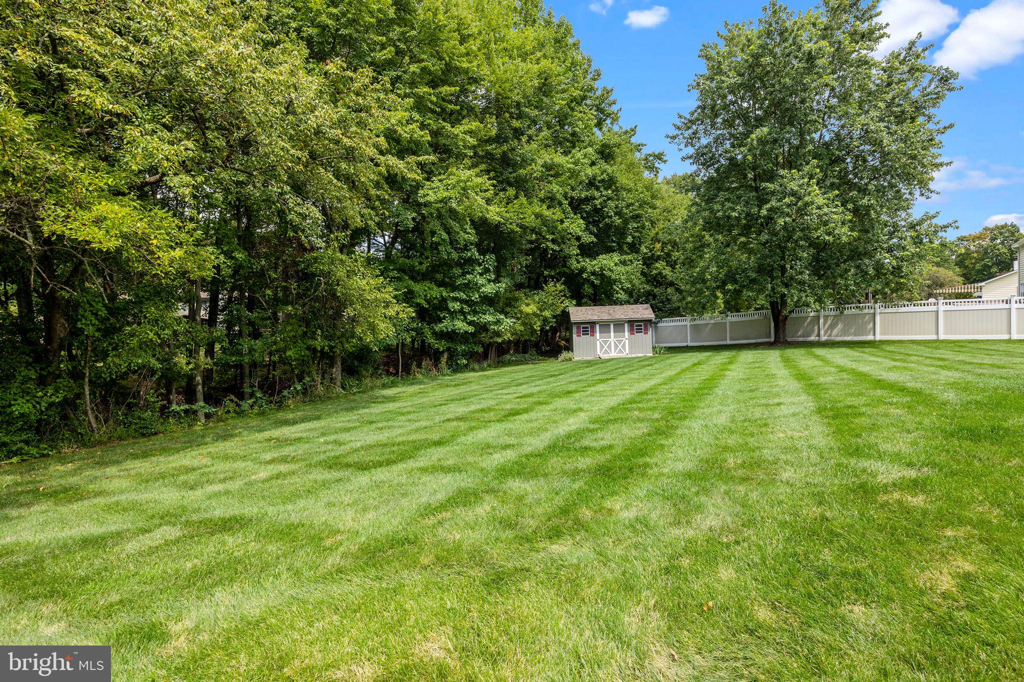 QUEENS GRANT - Residential