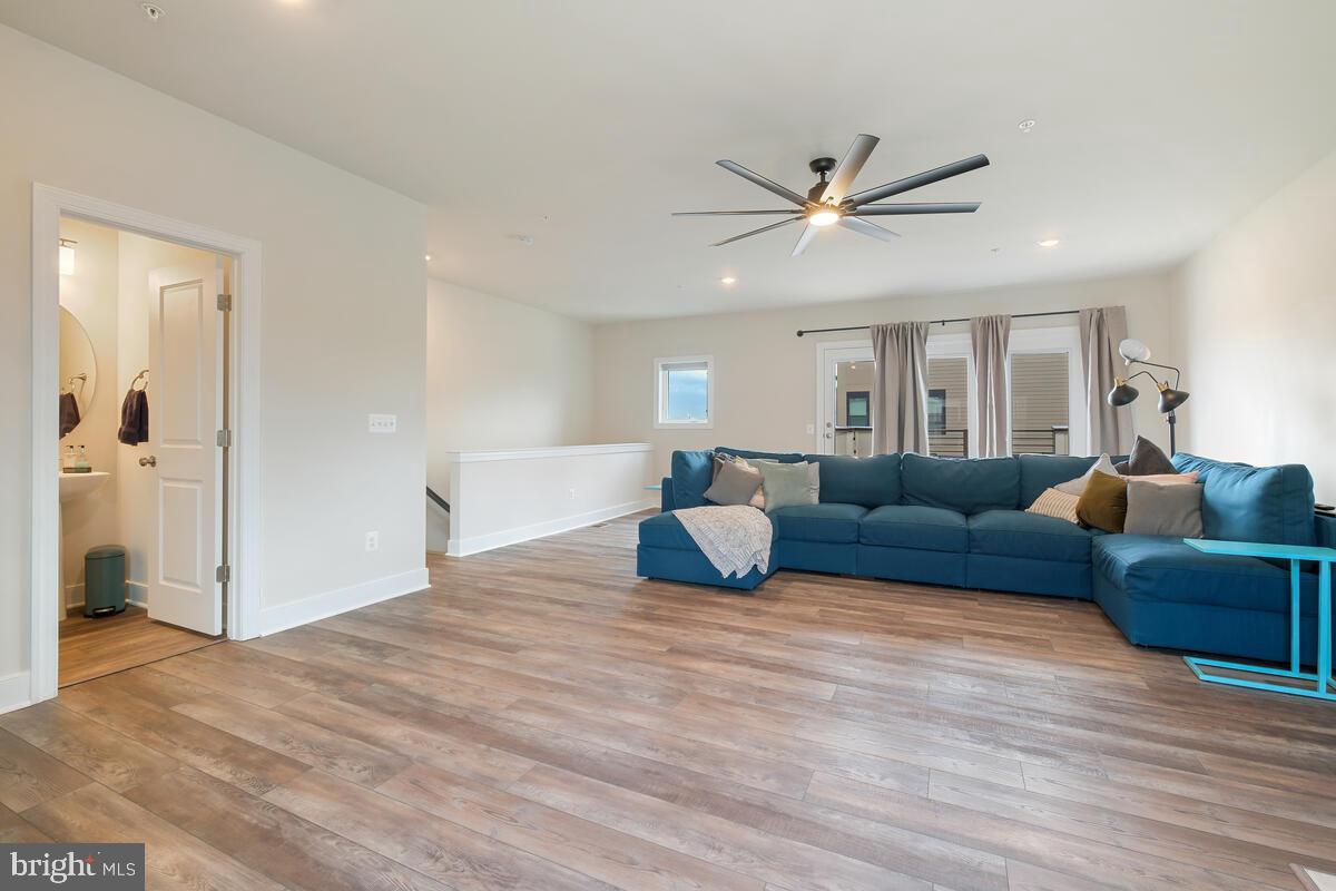 WESTSIDE AT SHADY GROVE - Residential