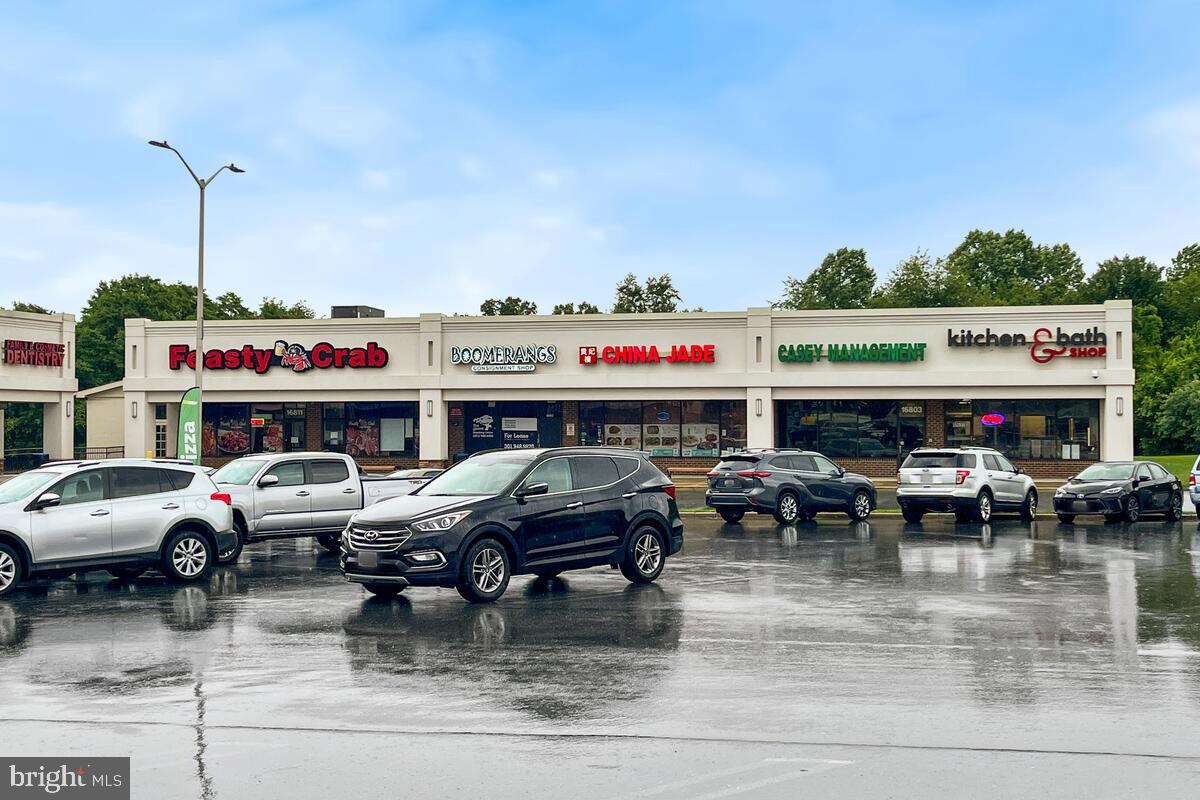 WESTSIDE AT SHADY GROVE - Residential