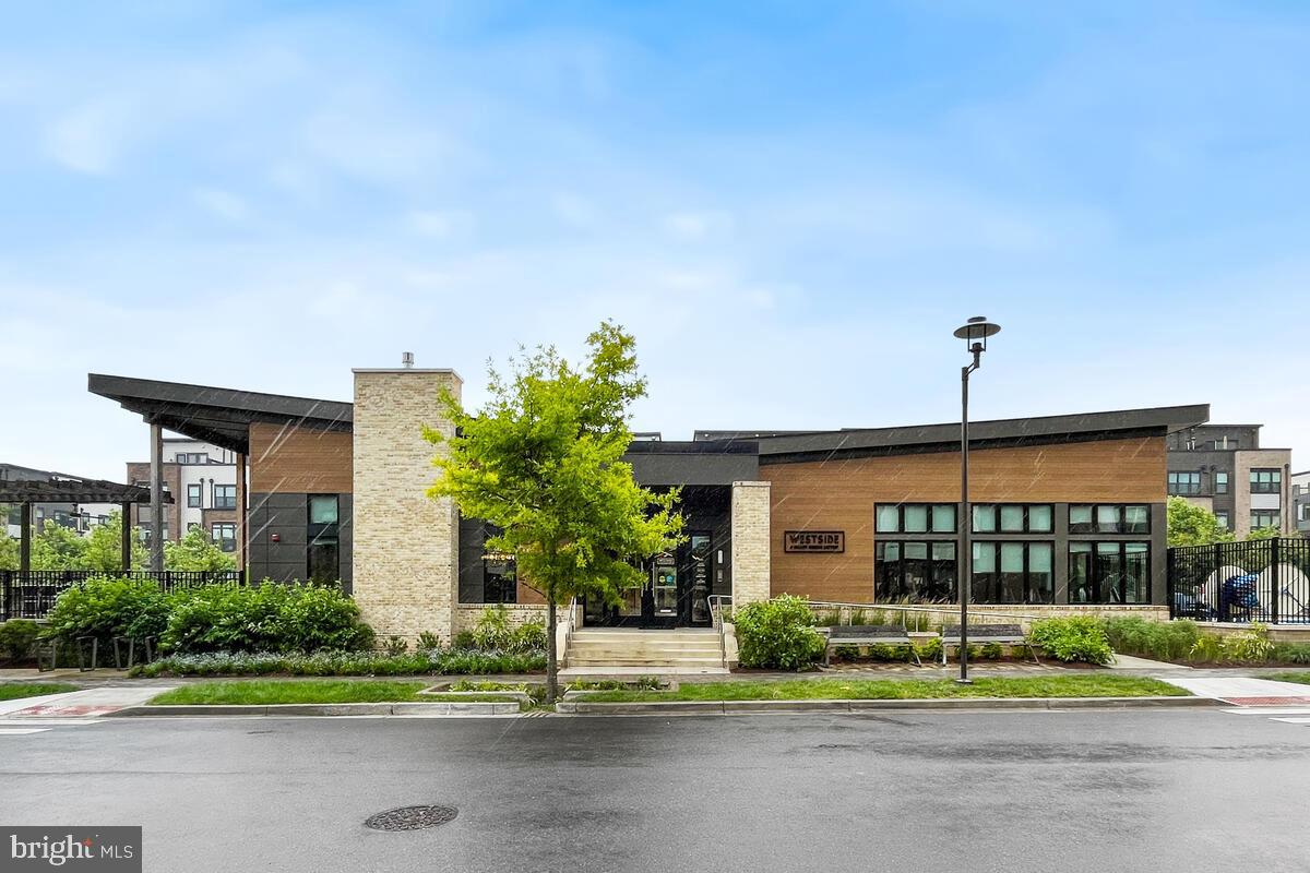 WESTSIDE AT SHADY GROVE - Residential