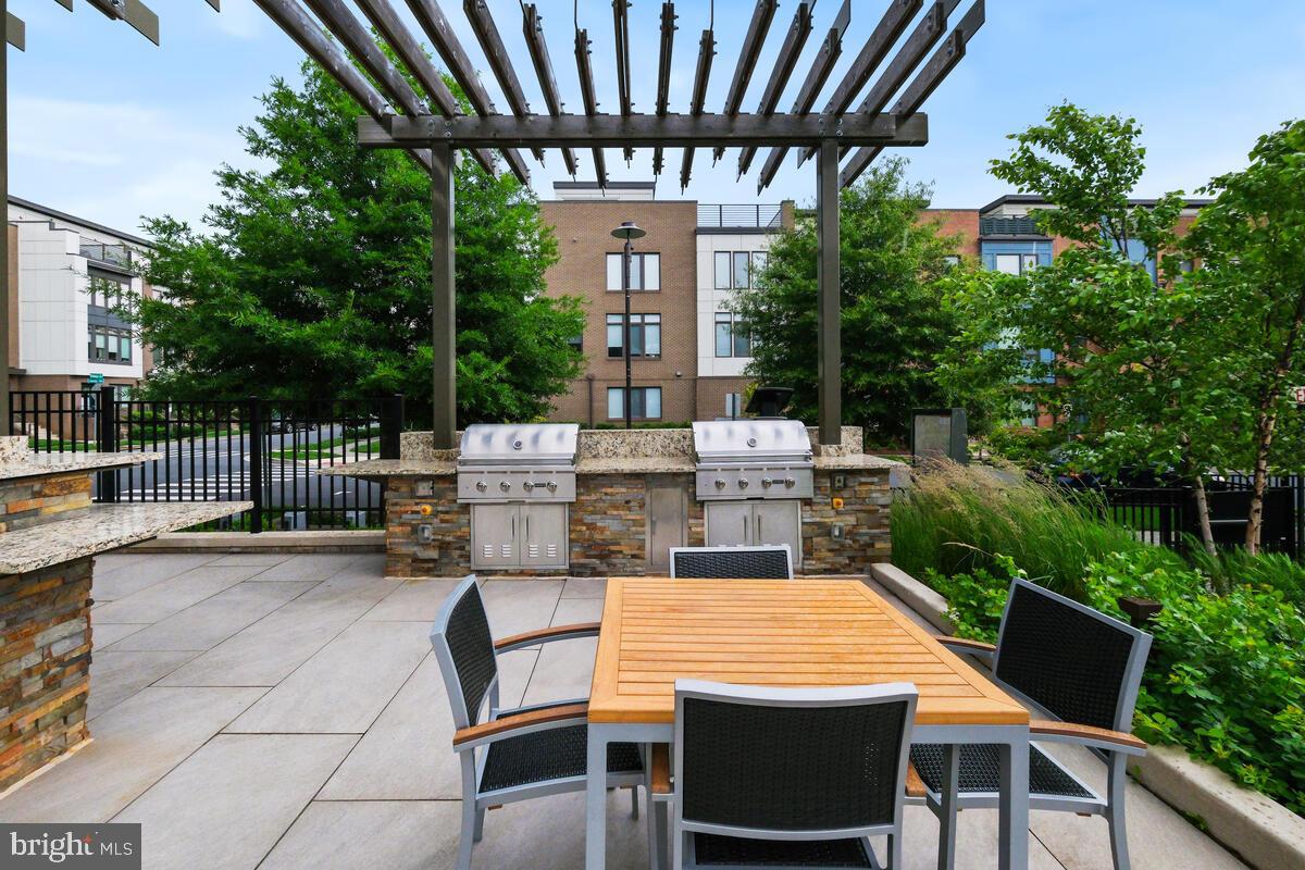 WESTSIDE AT SHADY GROVE - Residential