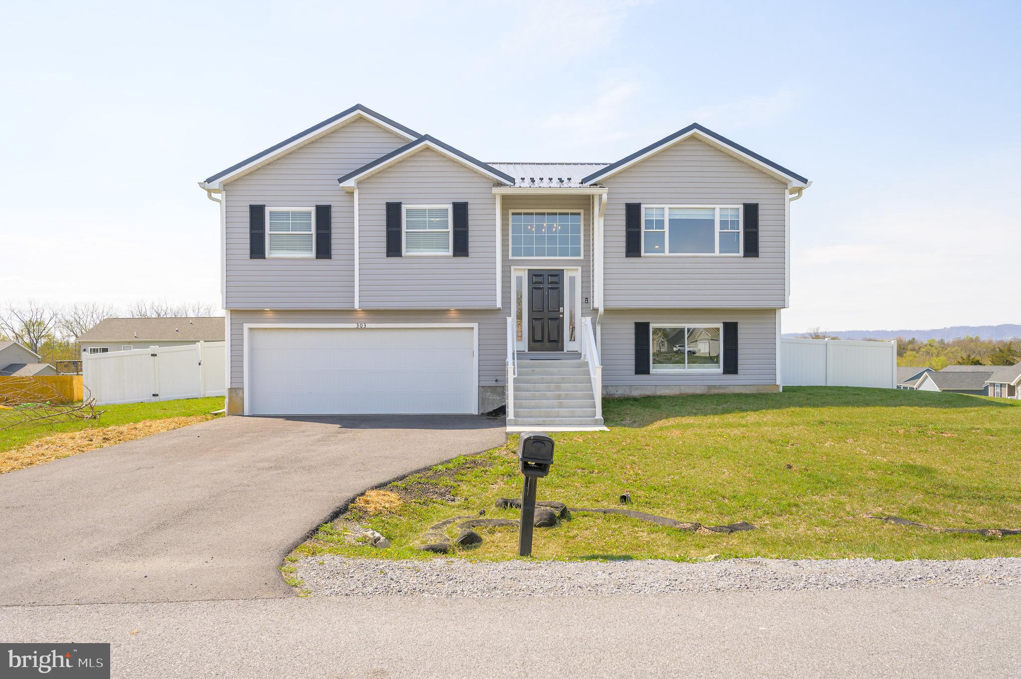 SPRING HILL - Residential