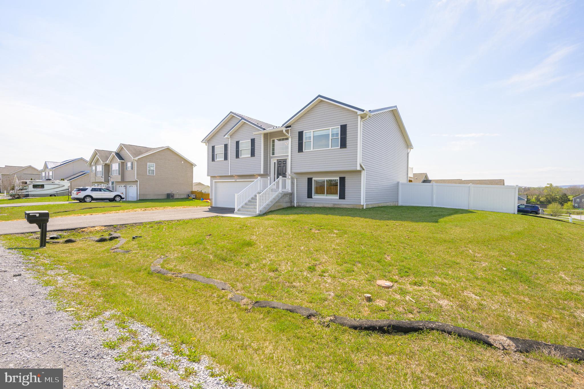 SPRING HILL - Residential