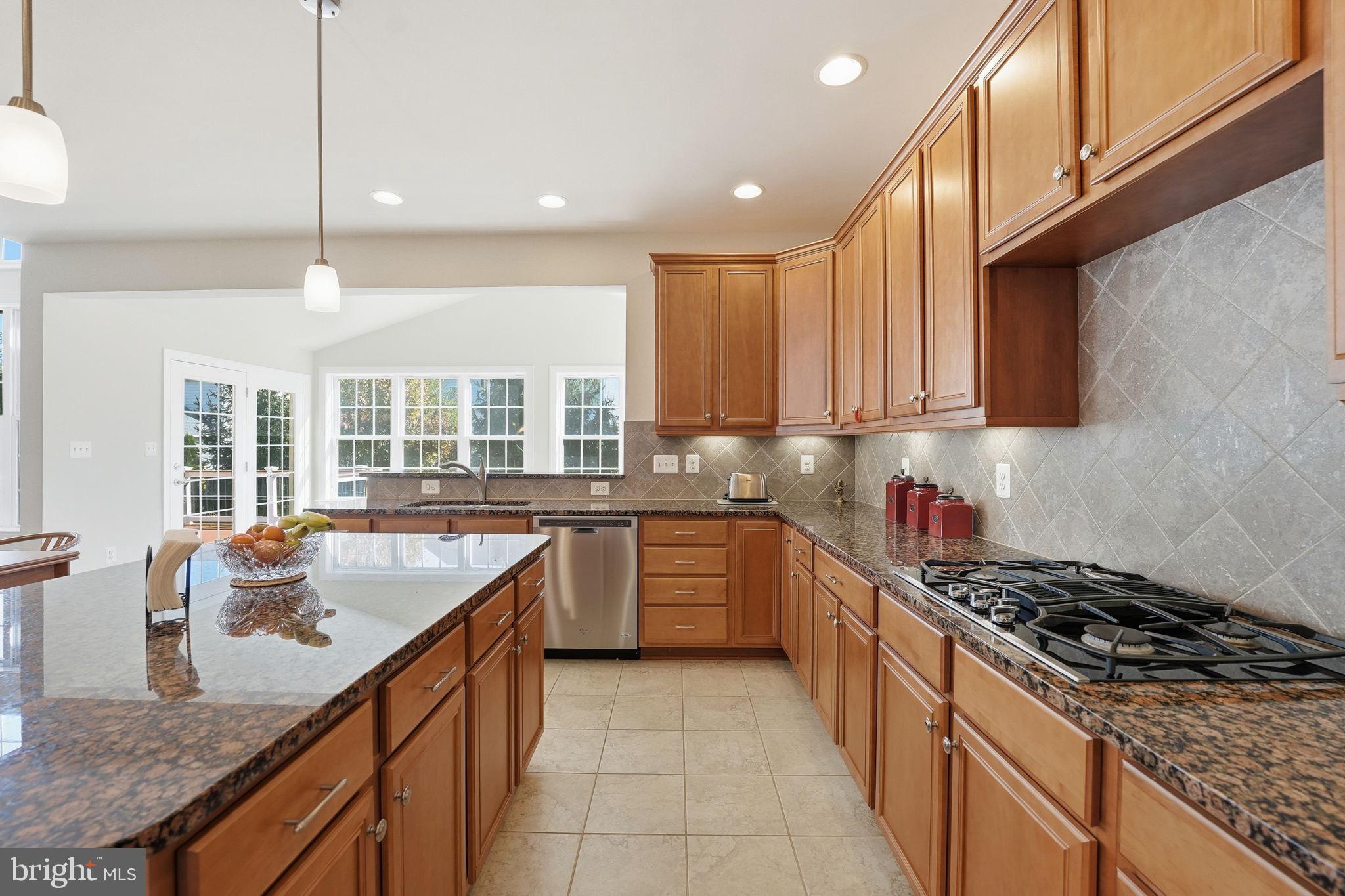 DOMINION VALLEY COUNTRY CLUB - Residential