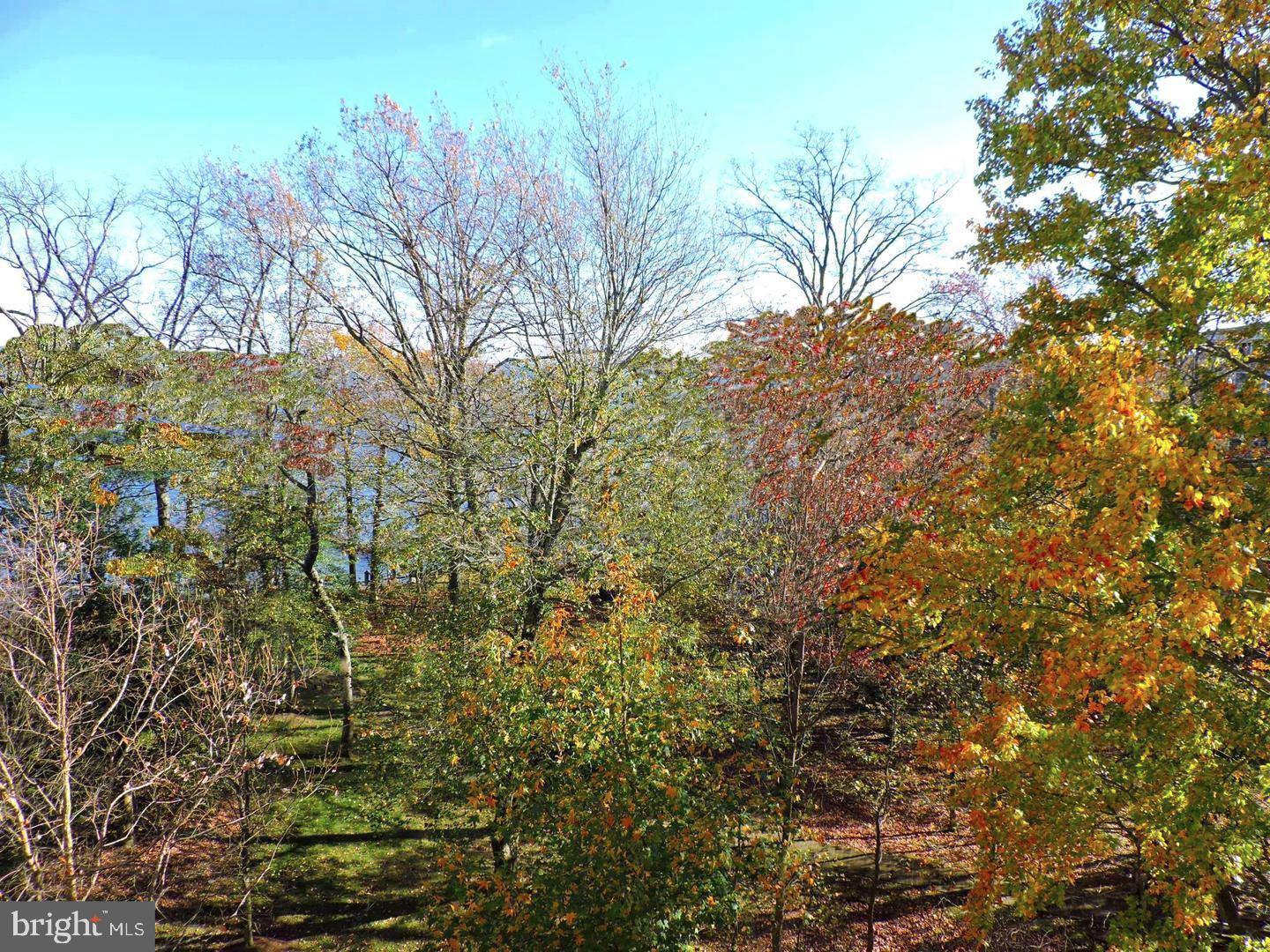 BAYWOODS OF ANNAPOLIS - Residential