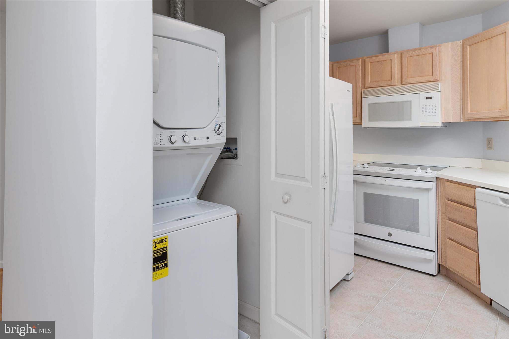 BAYWOODS OF ANNAPOLIS - Residential