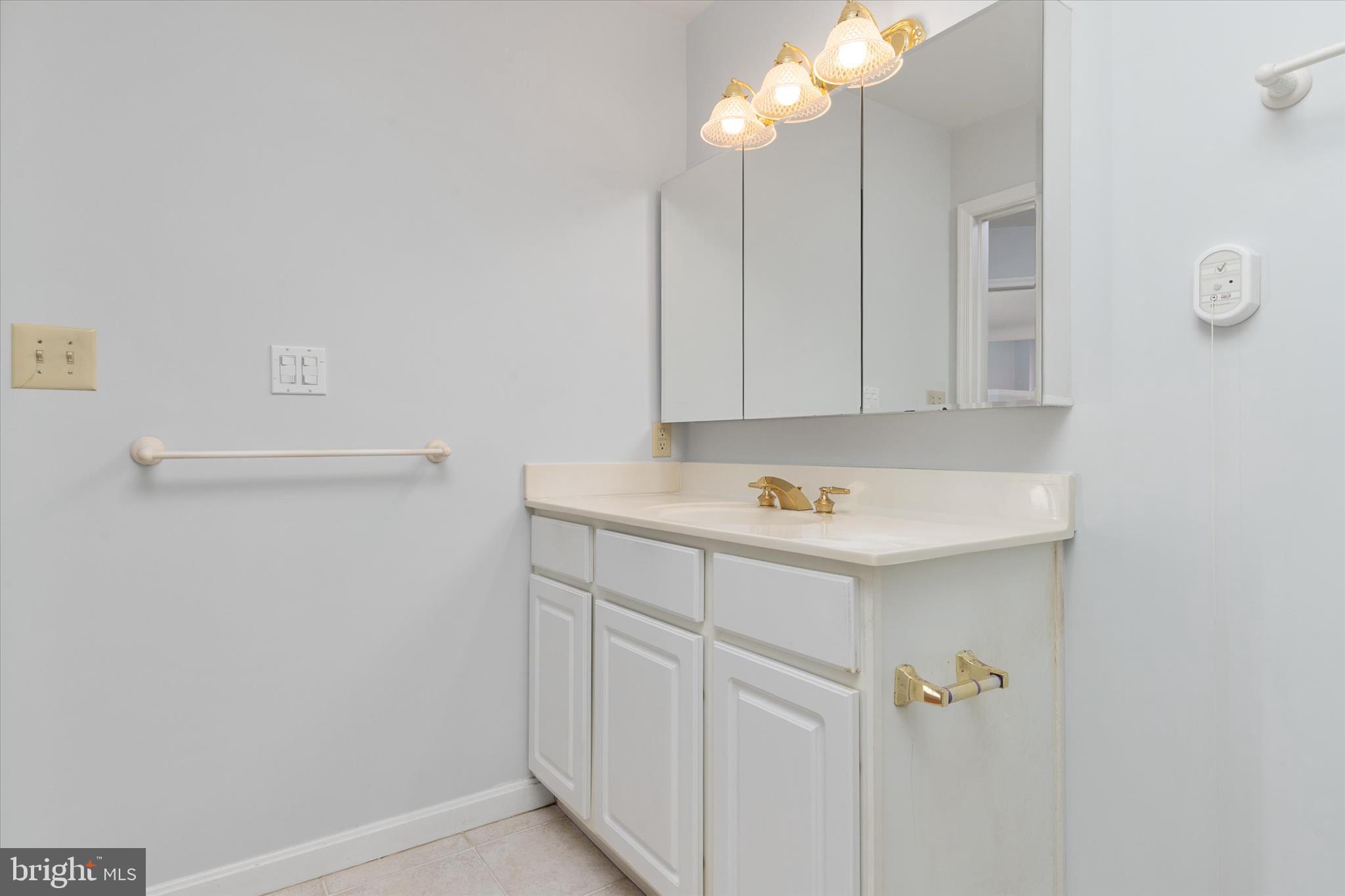 BAYWOODS OF ANNAPOLIS - Residential