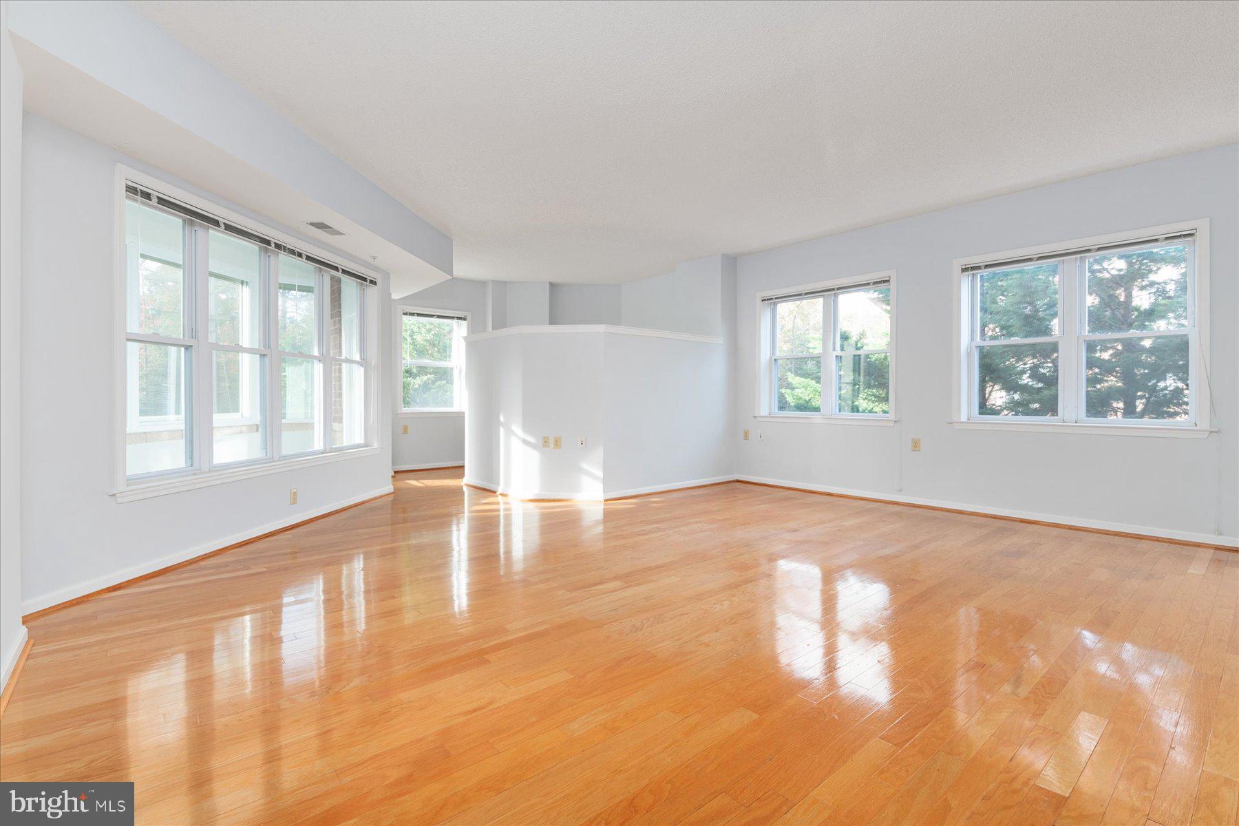 BAYWOODS OF ANNAPOLIS - Residential