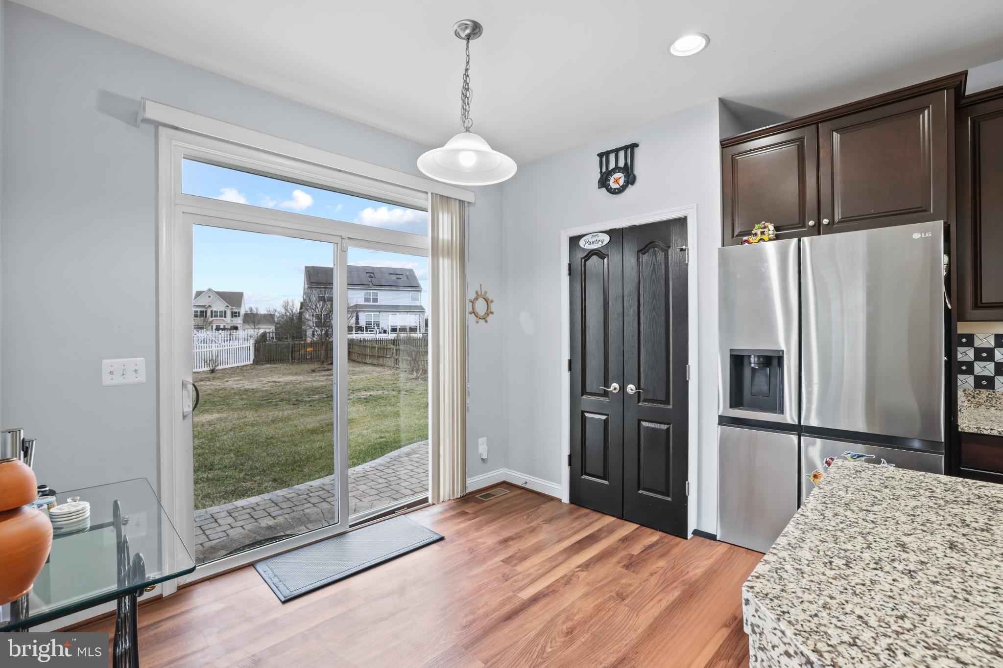 VILLAGE GREEN - Residential