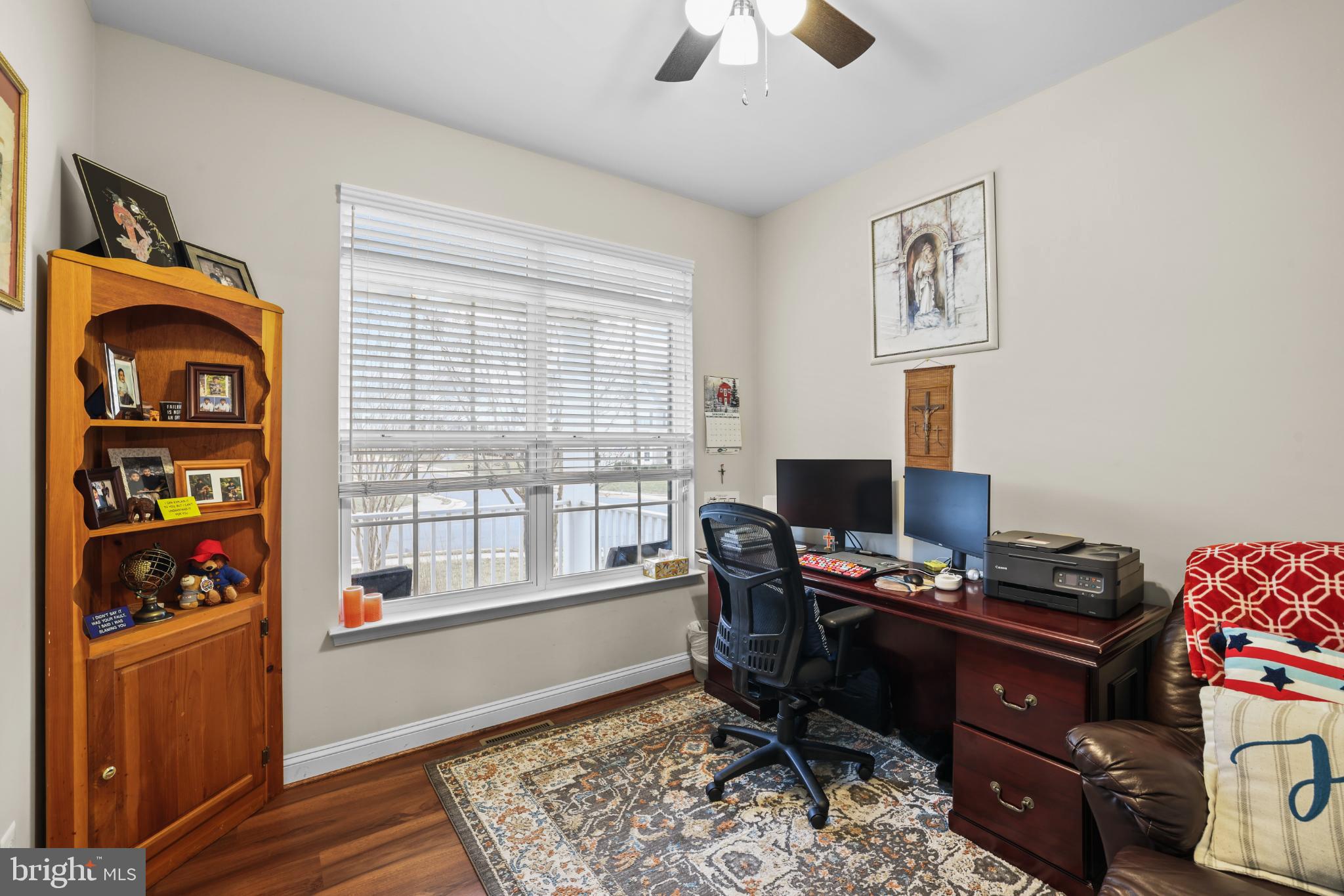 VILLAGE GREEN - Residential