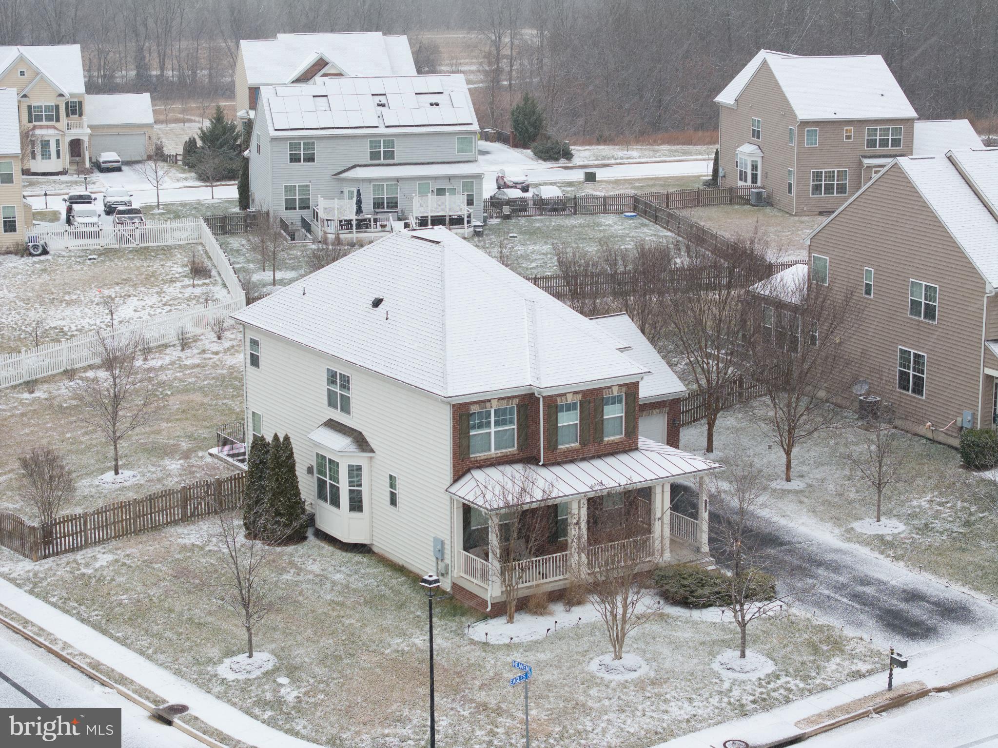 VILLAGE GREEN - Residential