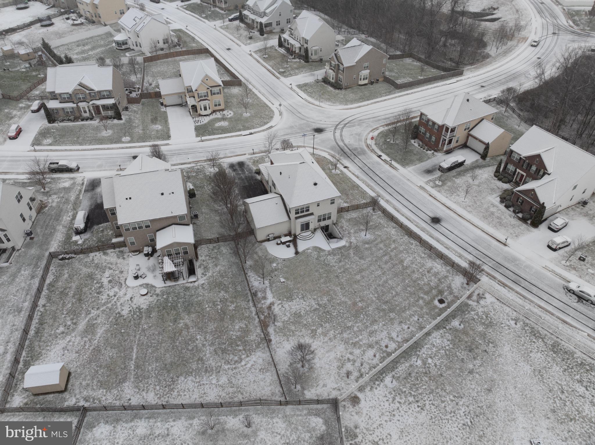 VILLAGE GREEN - Residential