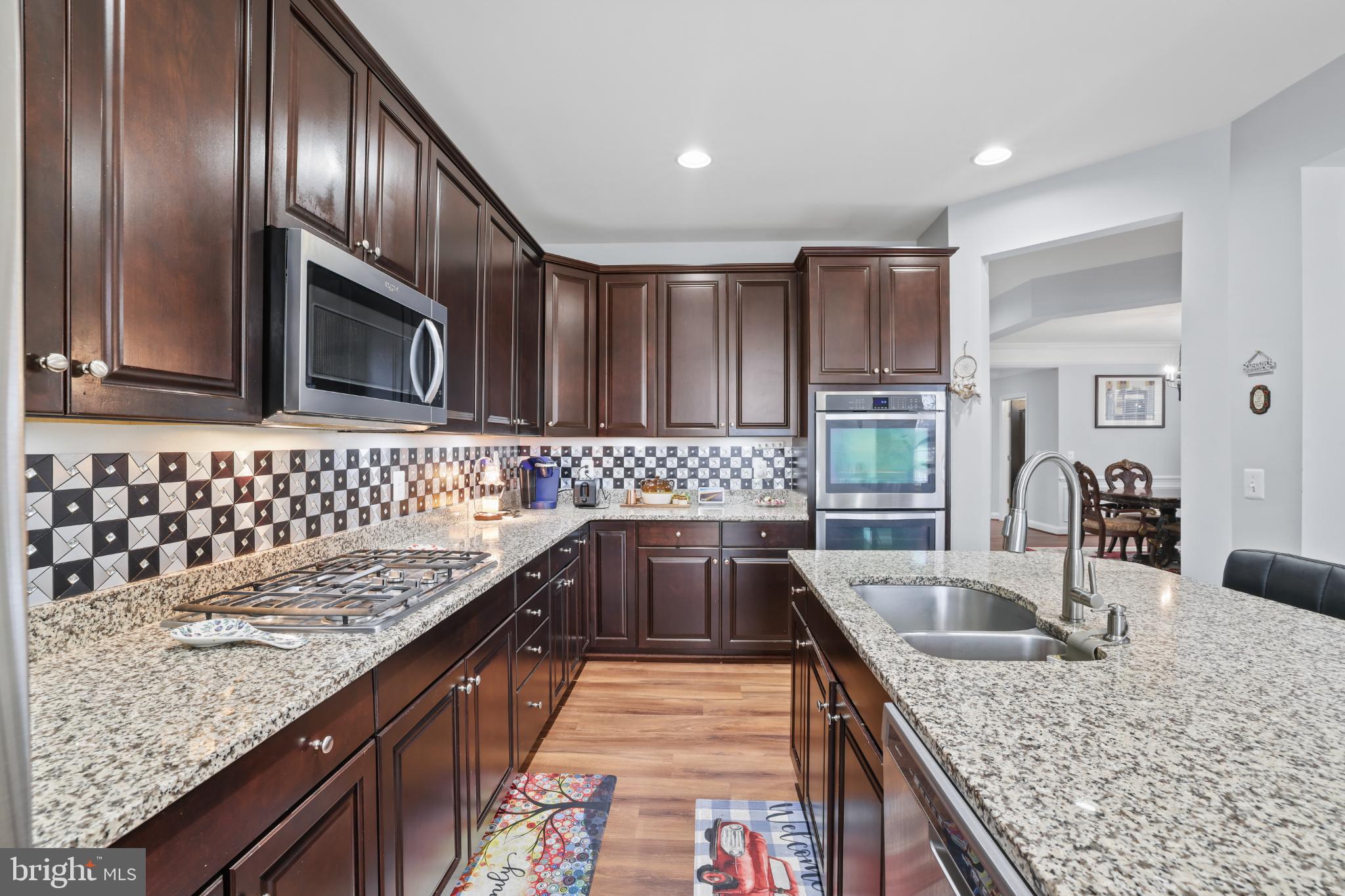 VILLAGE GREEN - Residential