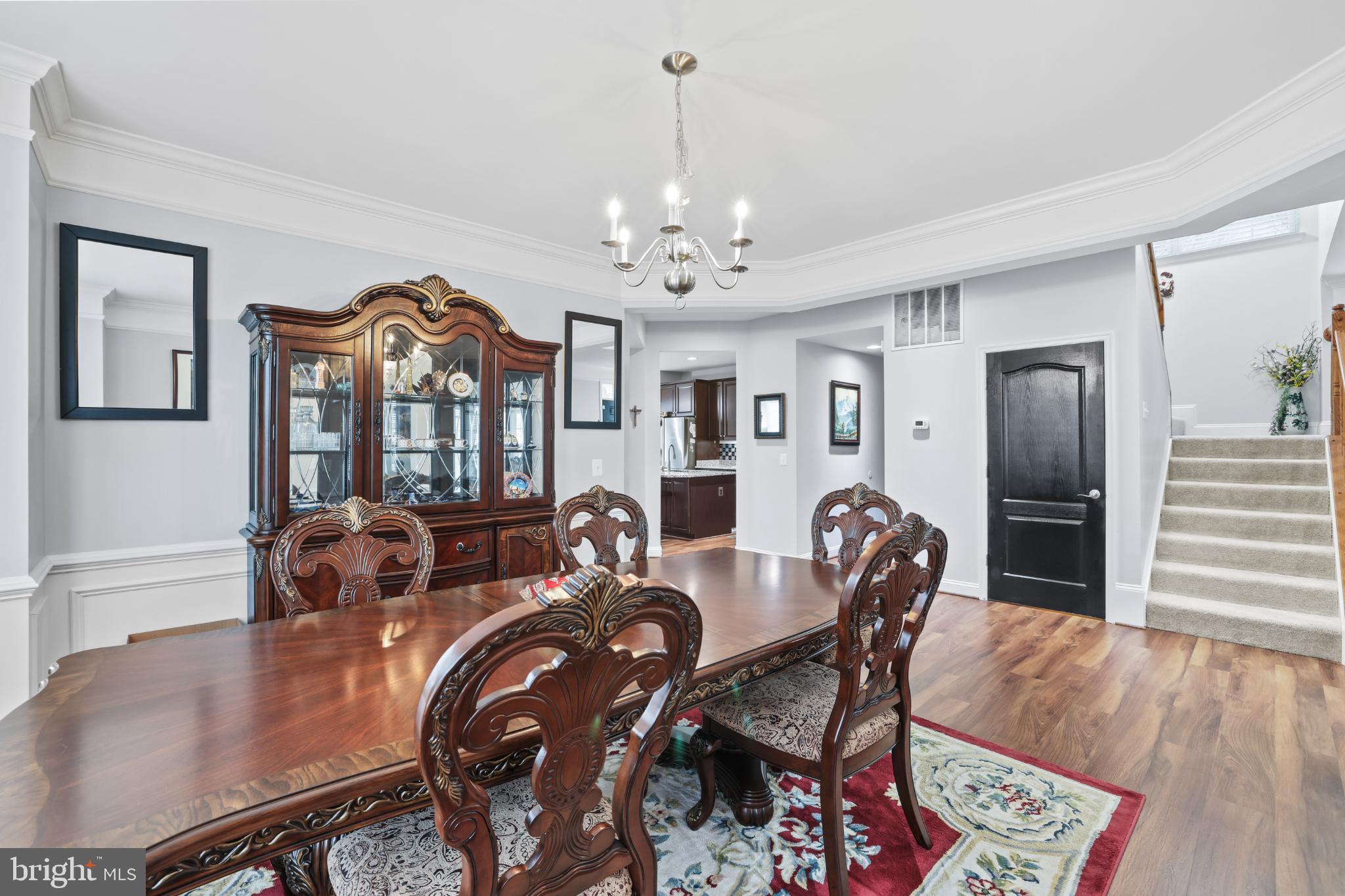 VILLAGE GREEN - Residential