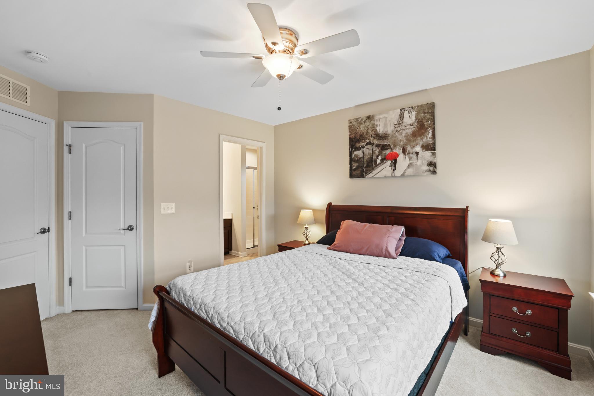 VILLAGE GREEN - Residential