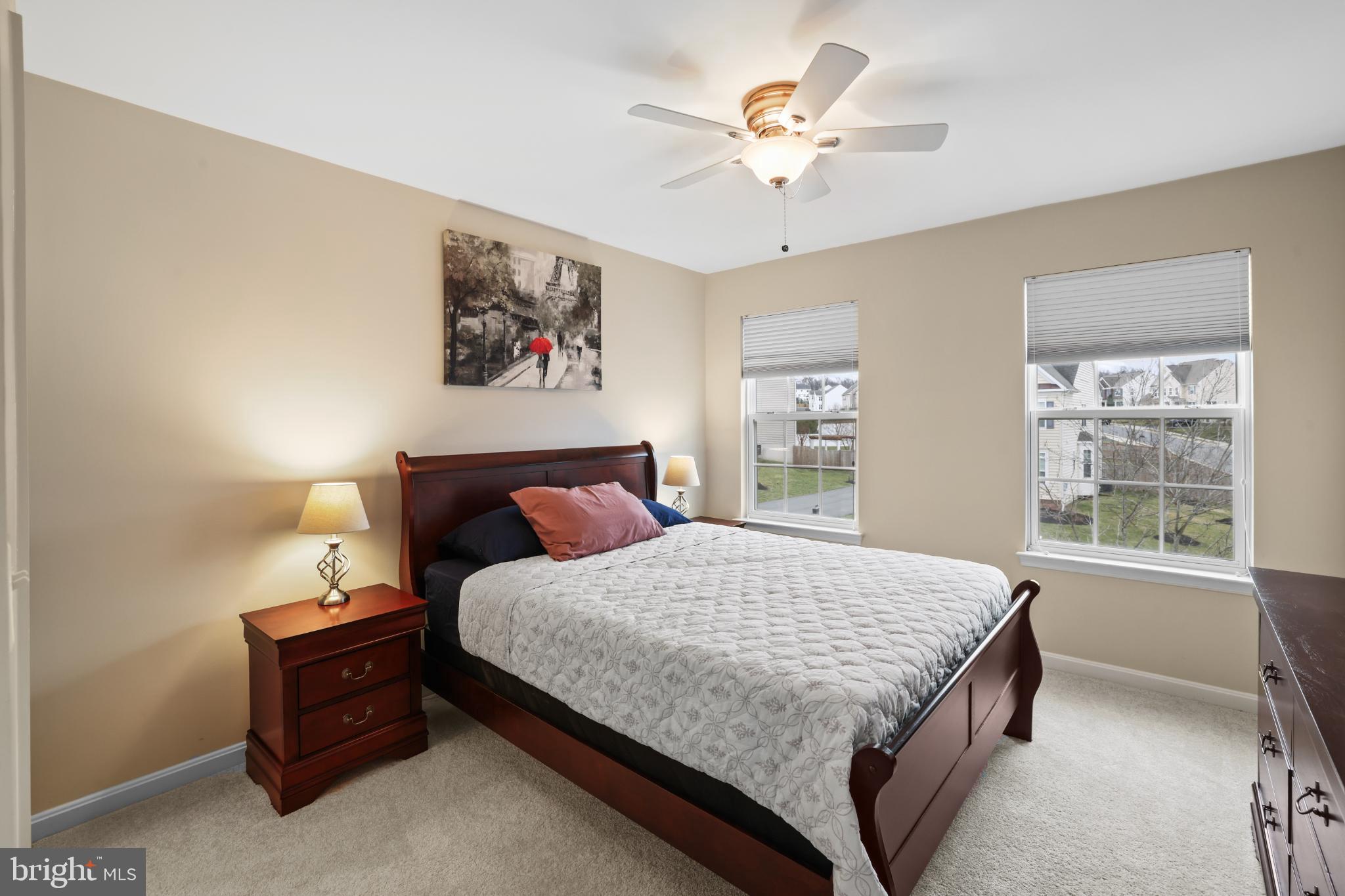 VILLAGE GREEN - Residential