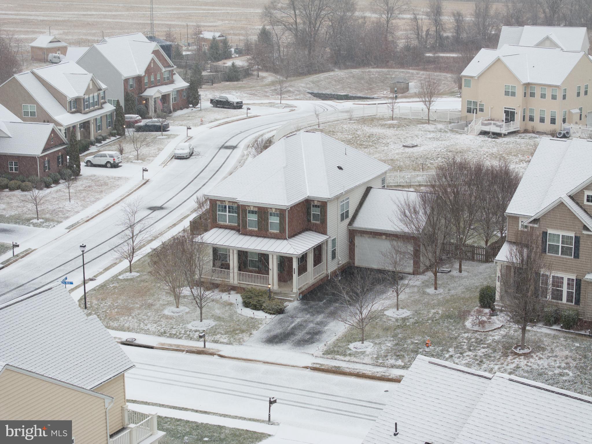 VILLAGE GREEN - Residential