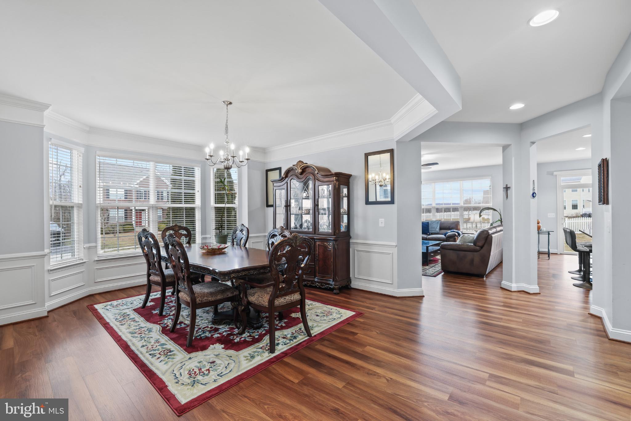 VILLAGE GREEN - Residential