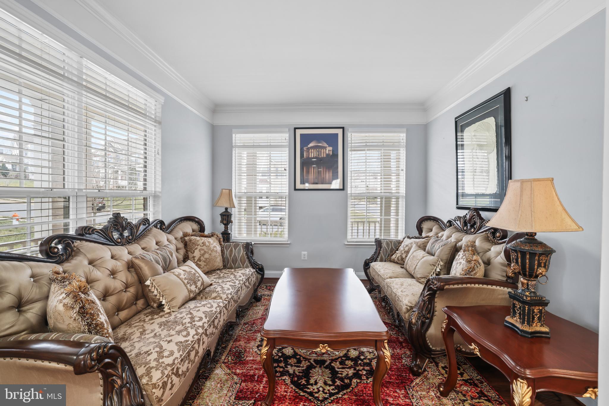 VILLAGE GREEN - Residential