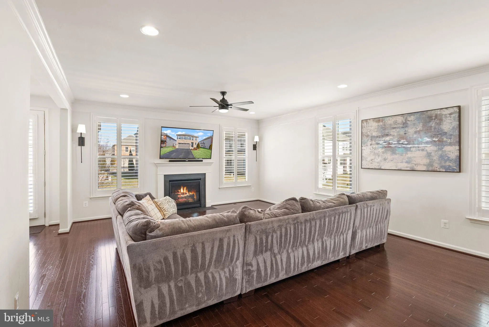 Chantilly, Virginia 20152, United States, 5 Bedrooms Bedrooms, ,5 BathroomsBathrooms,Residential,Contingent,139