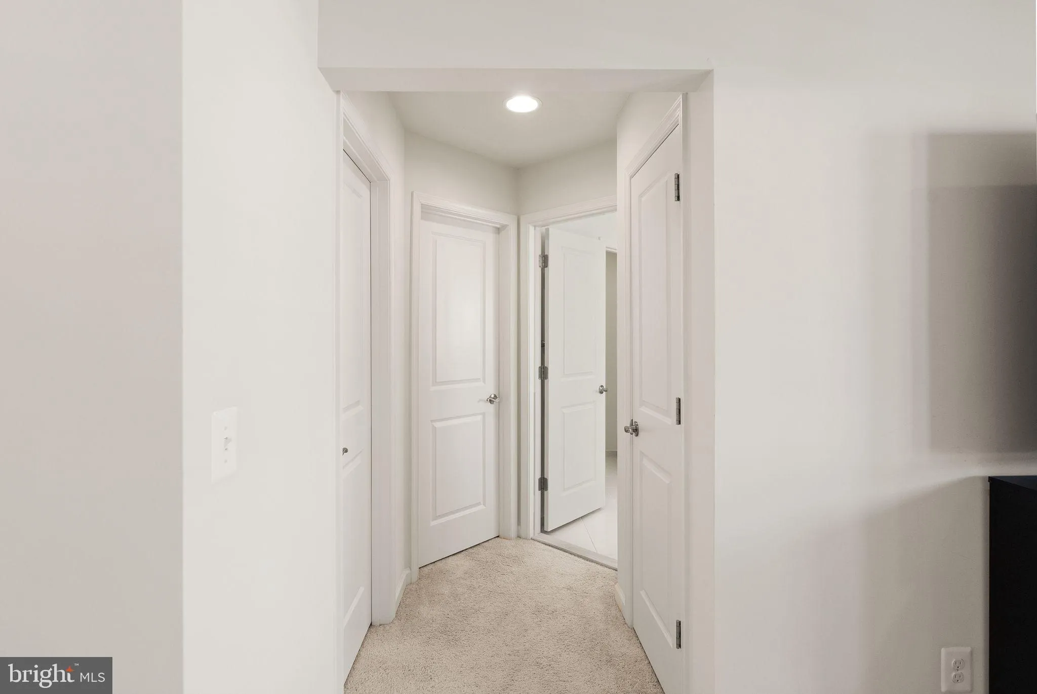 Chantilly, Virginia 20152, United States, 5 Bedrooms Bedrooms, ,5 BathroomsBathrooms,Residential,Contingent,139