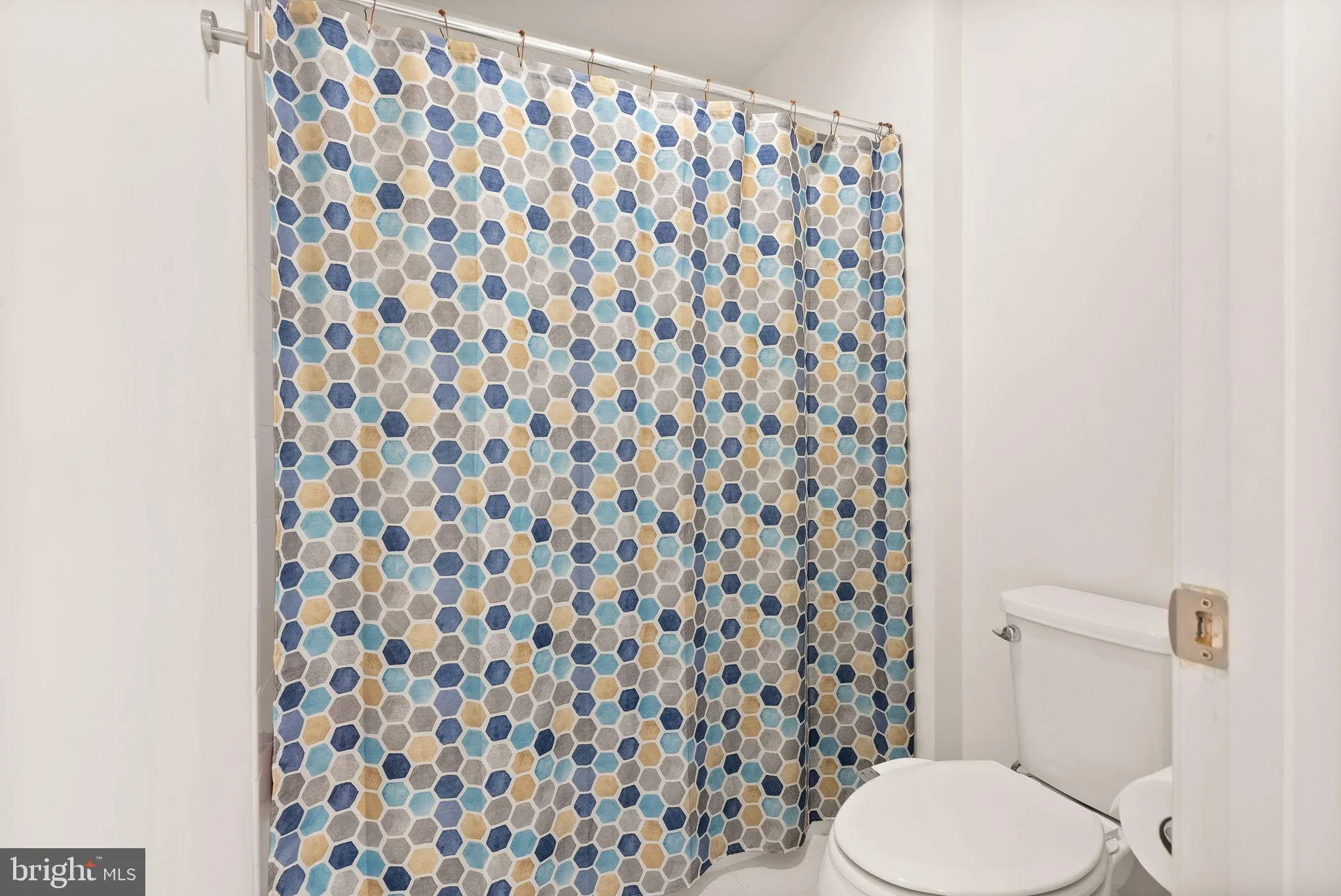 Chantilly, Virginia 20152, United States, 5 Bedrooms Bedrooms, ,5 BathroomsBathrooms,Residential,Contingent,139