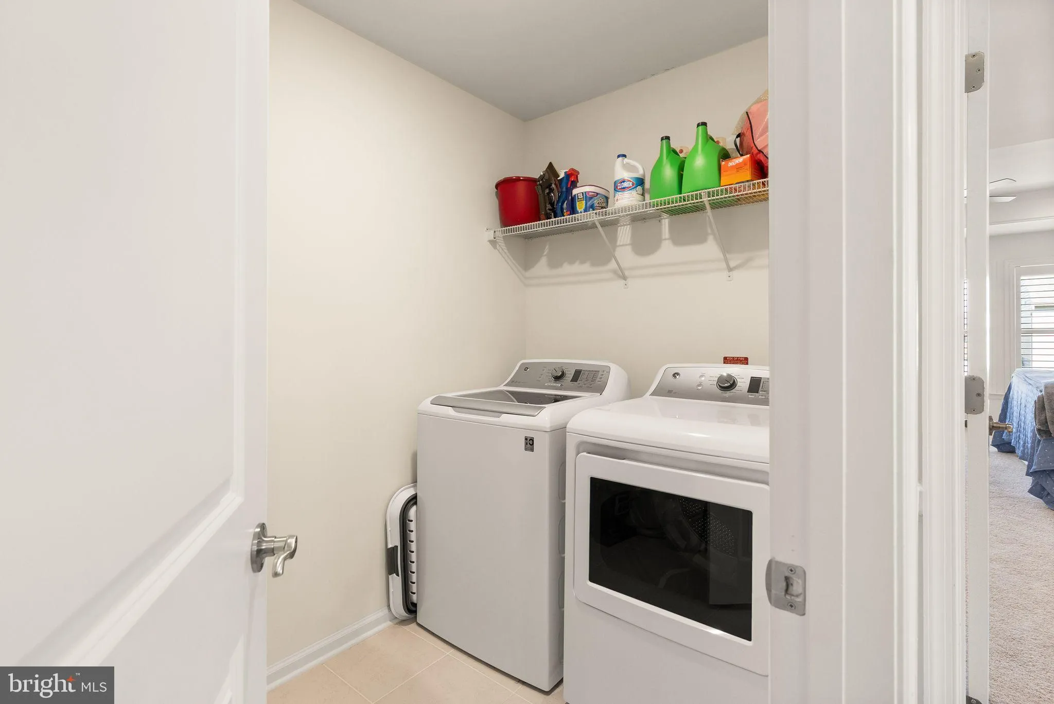 Chantilly, Virginia 20152, United States, 5 Bedrooms Bedrooms, ,5 BathroomsBathrooms,Residential,Contingent,139